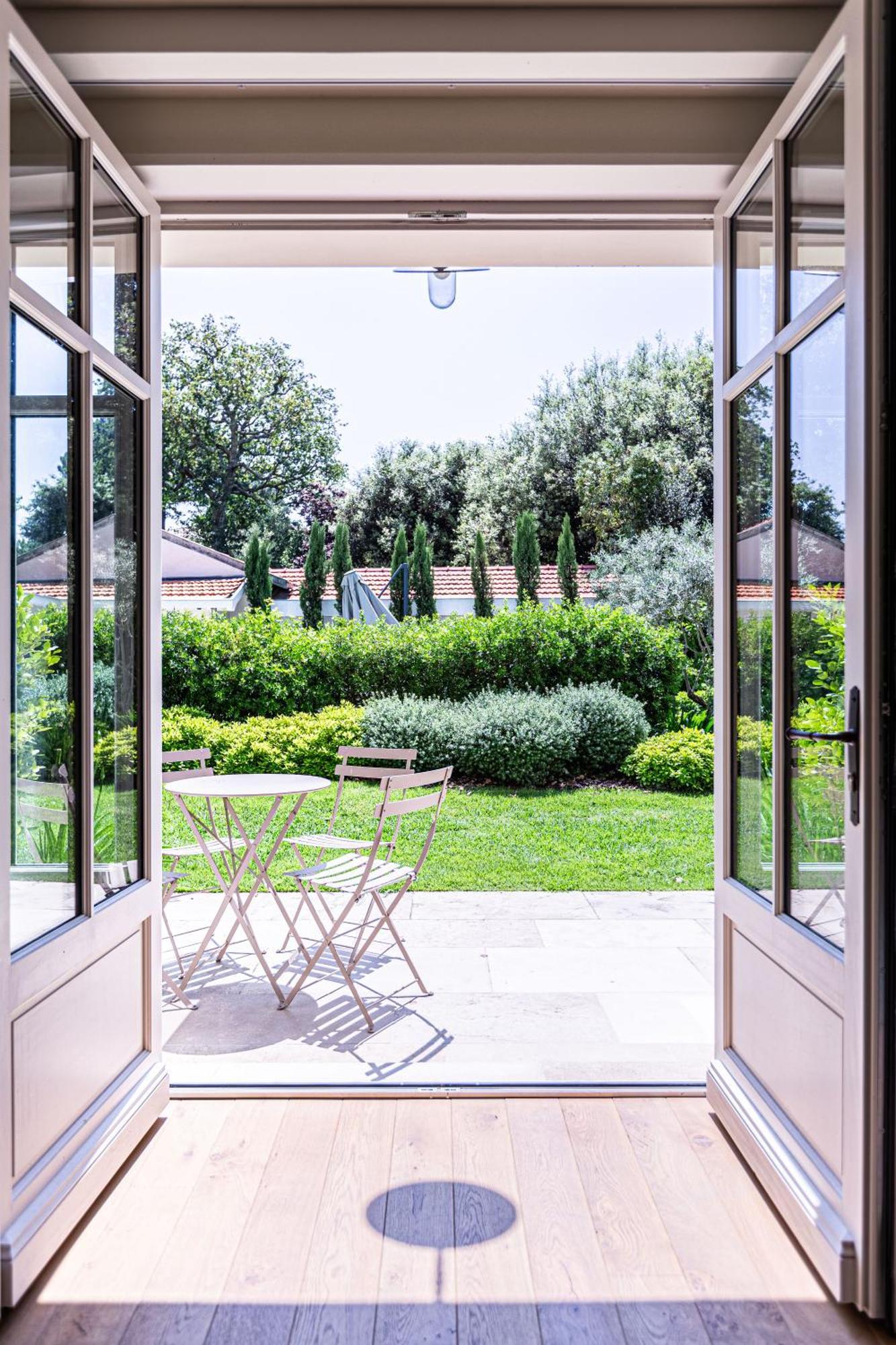 Double Room Balcony or Terrace Garden View