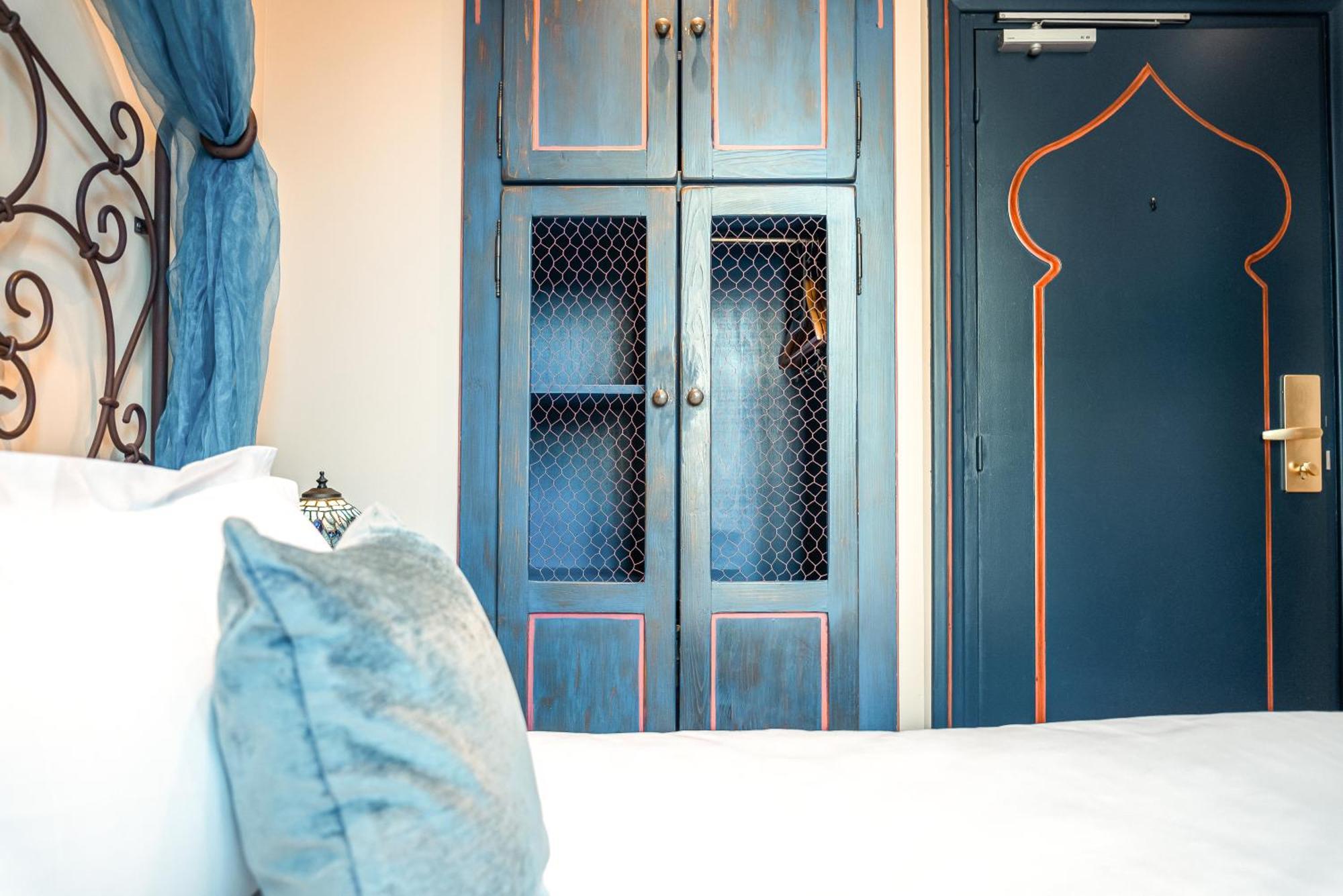 Classic Single Room