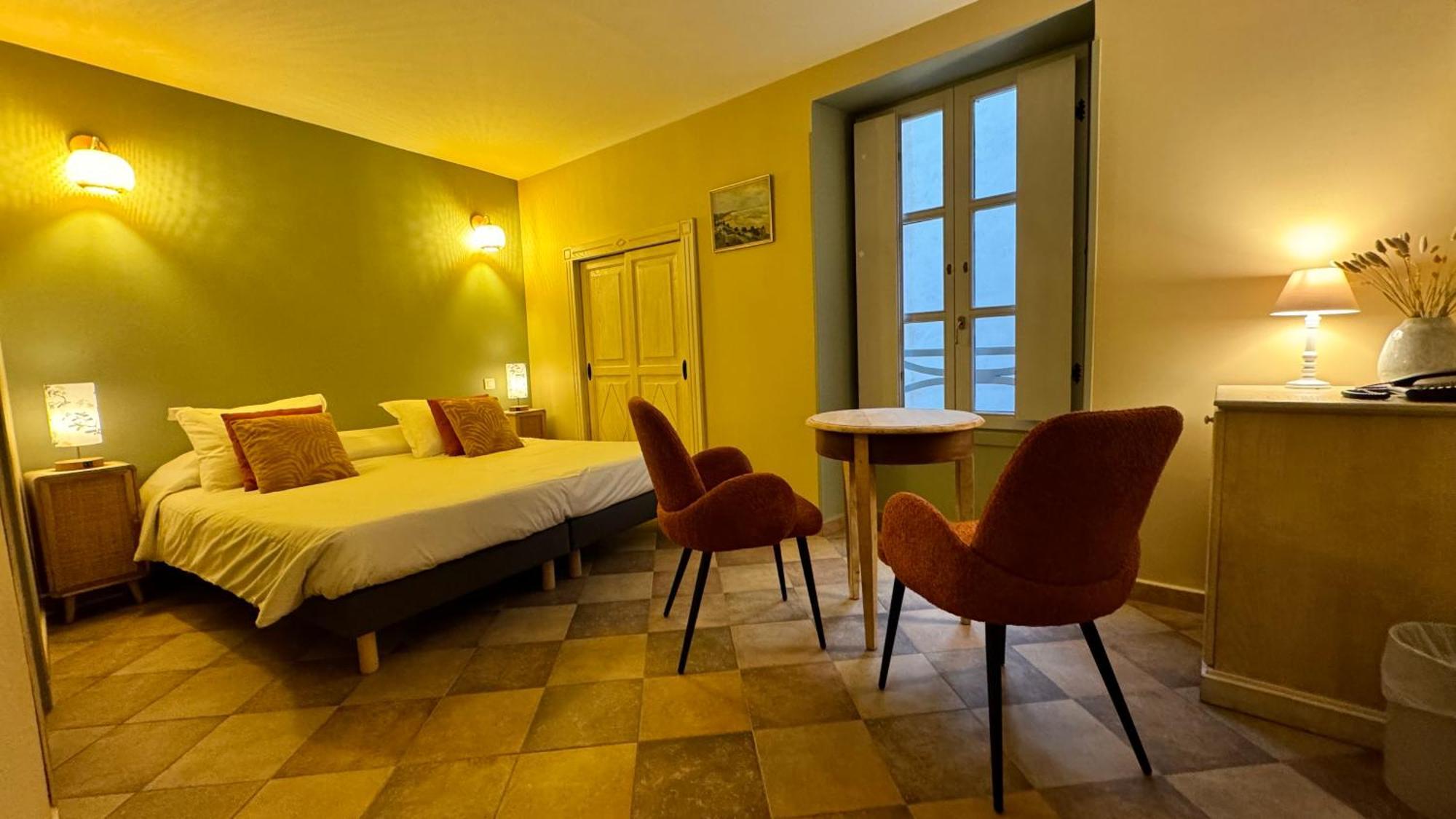 Double Room,1578417335:JPEG