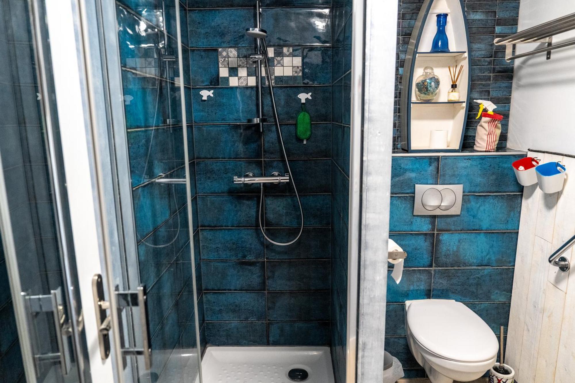 Triple Room Private Bathroom
