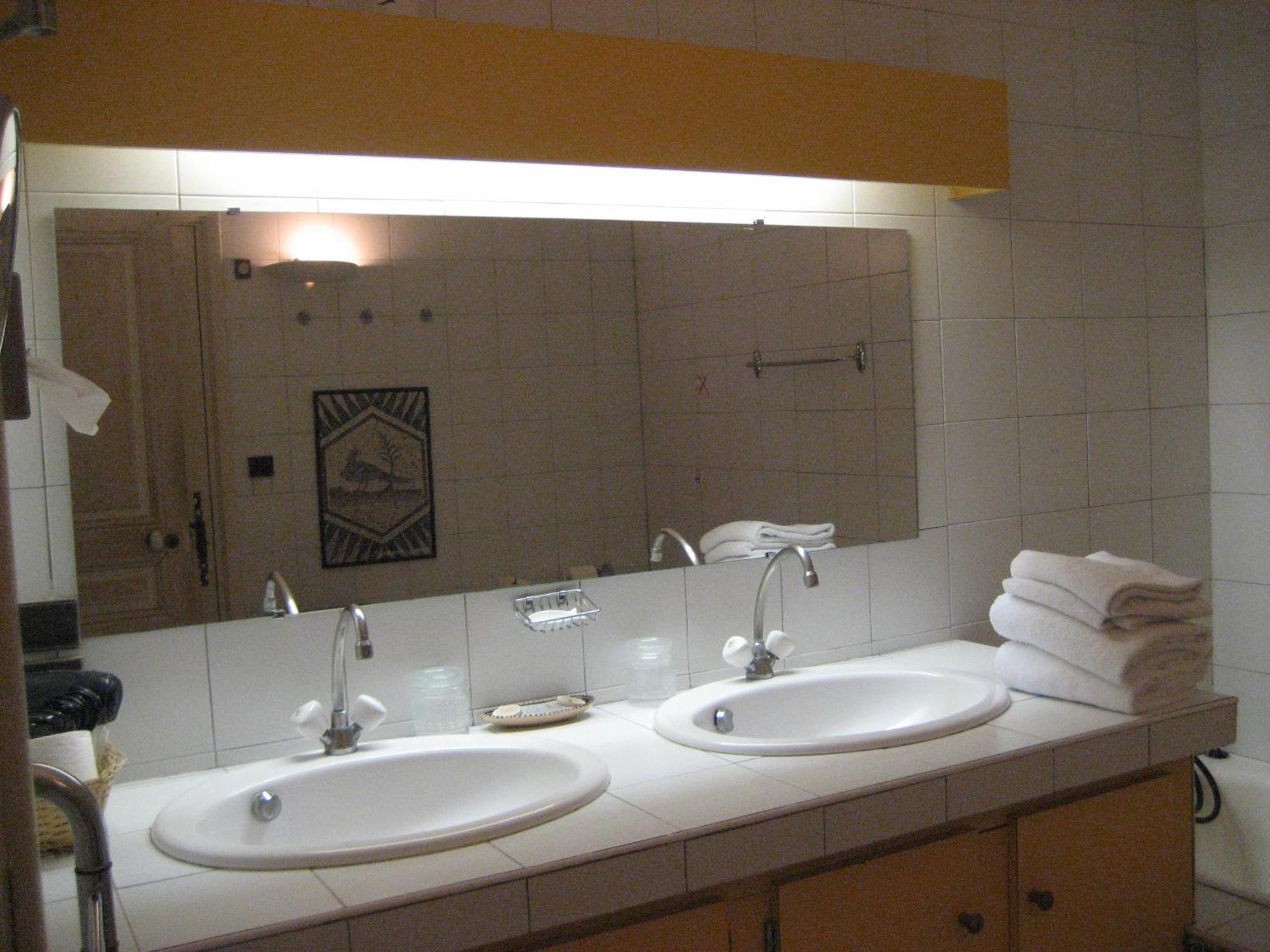 Large Double or Twin Room