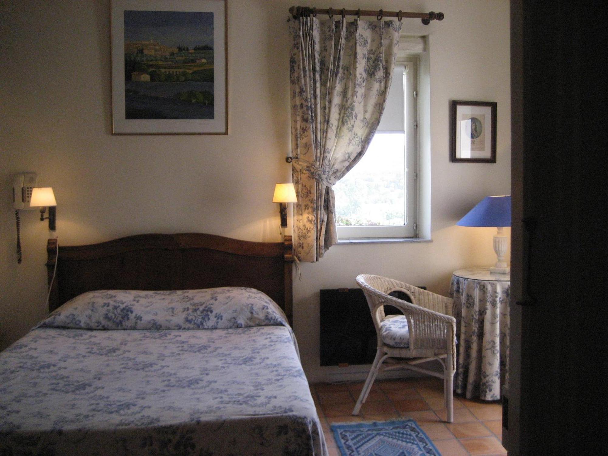 Large Double or Twin Room