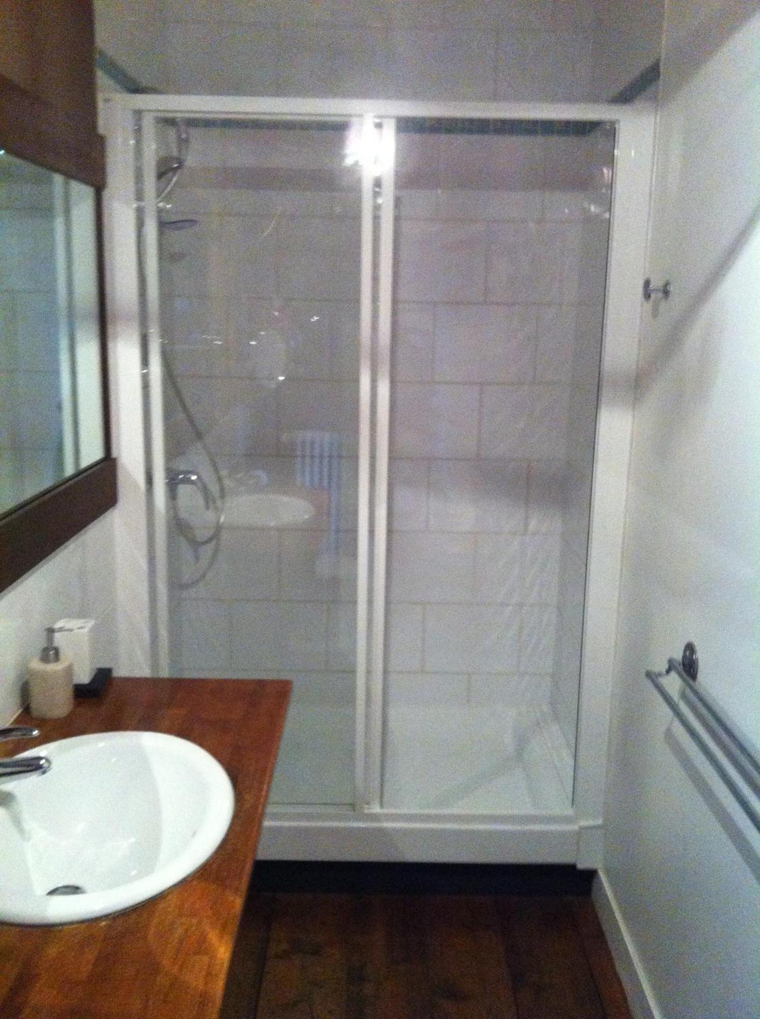 Double Room Shower