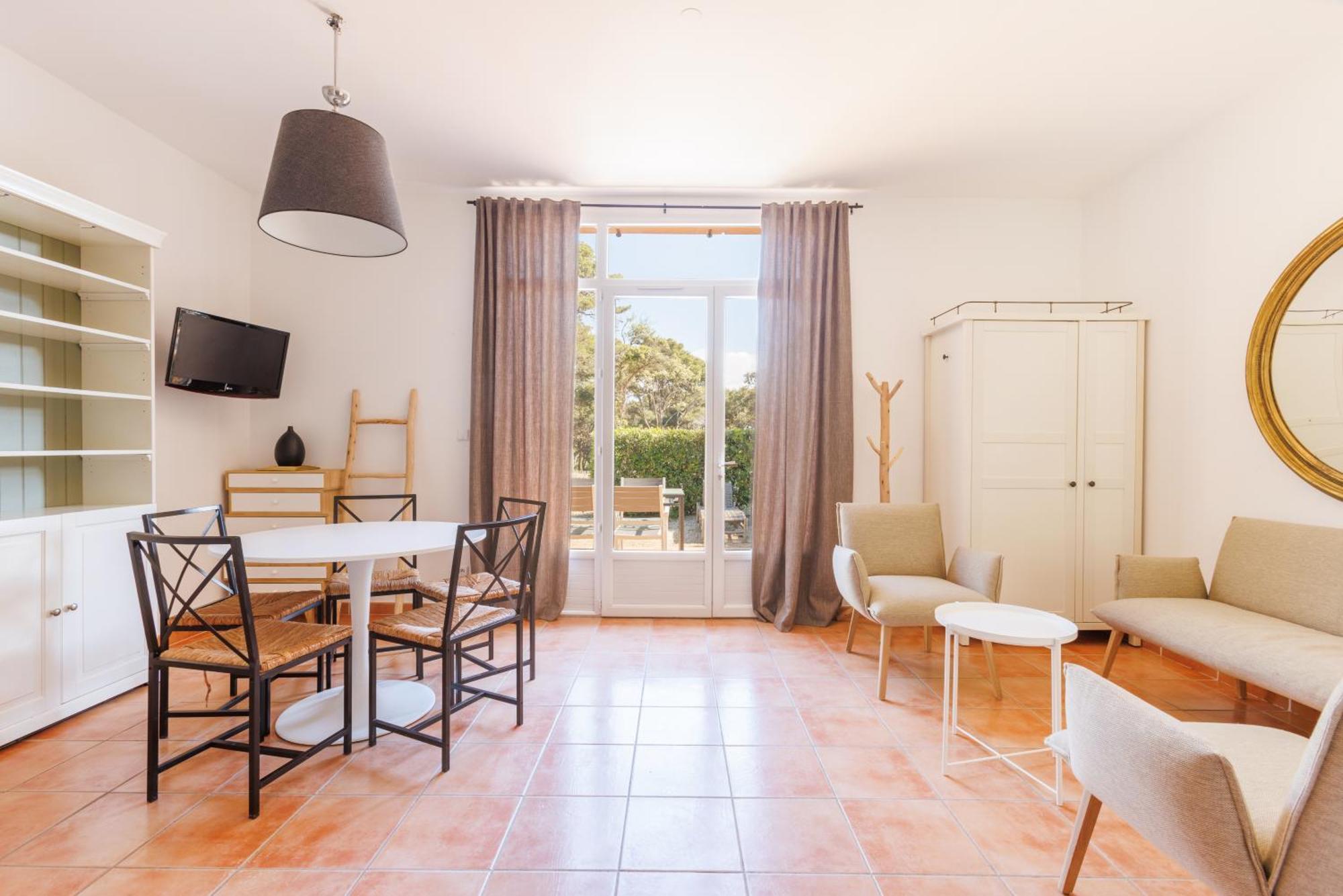 Cottage with Garden View 4 people,1583121155:JPEG