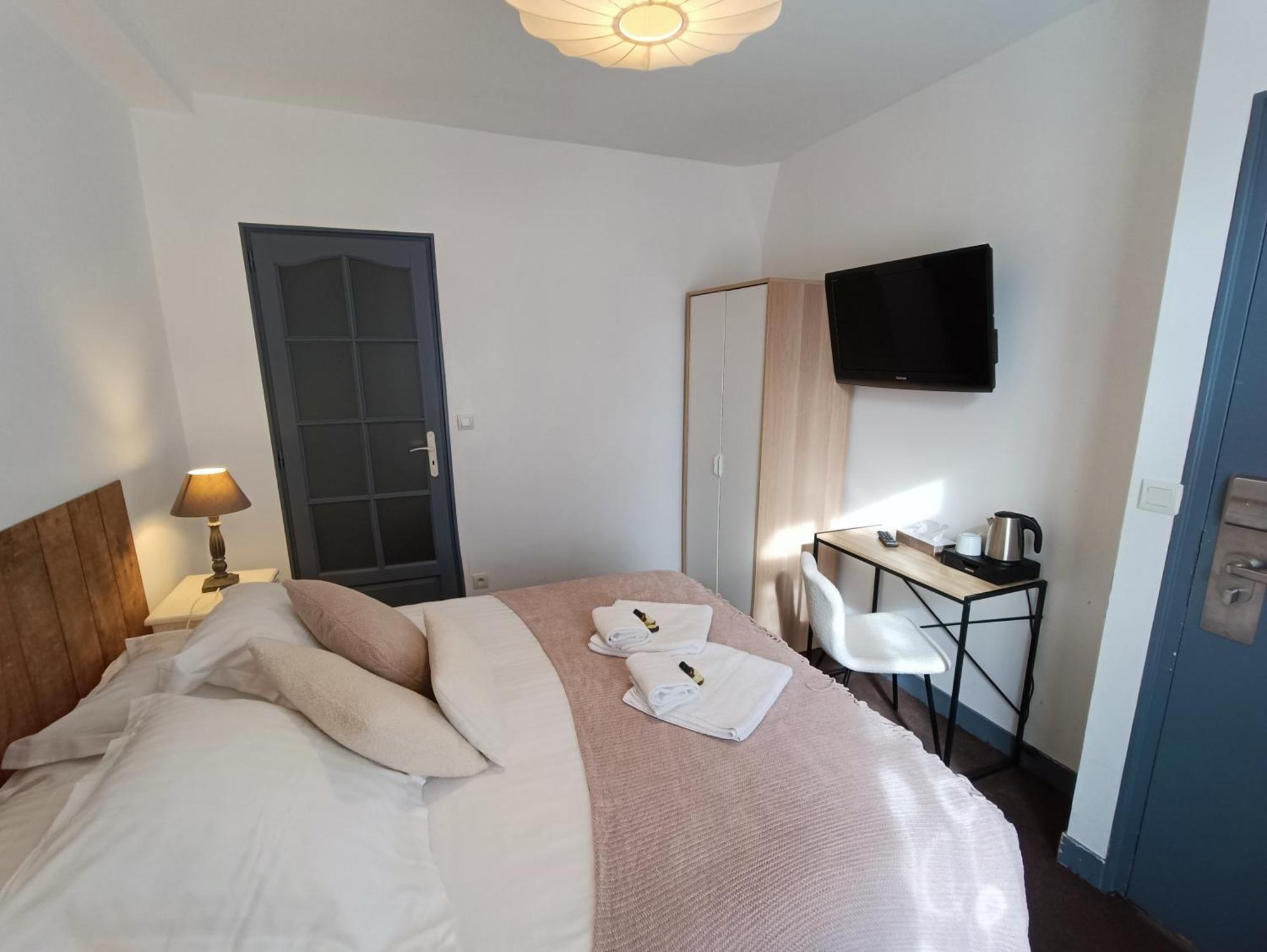 Double Room Shower