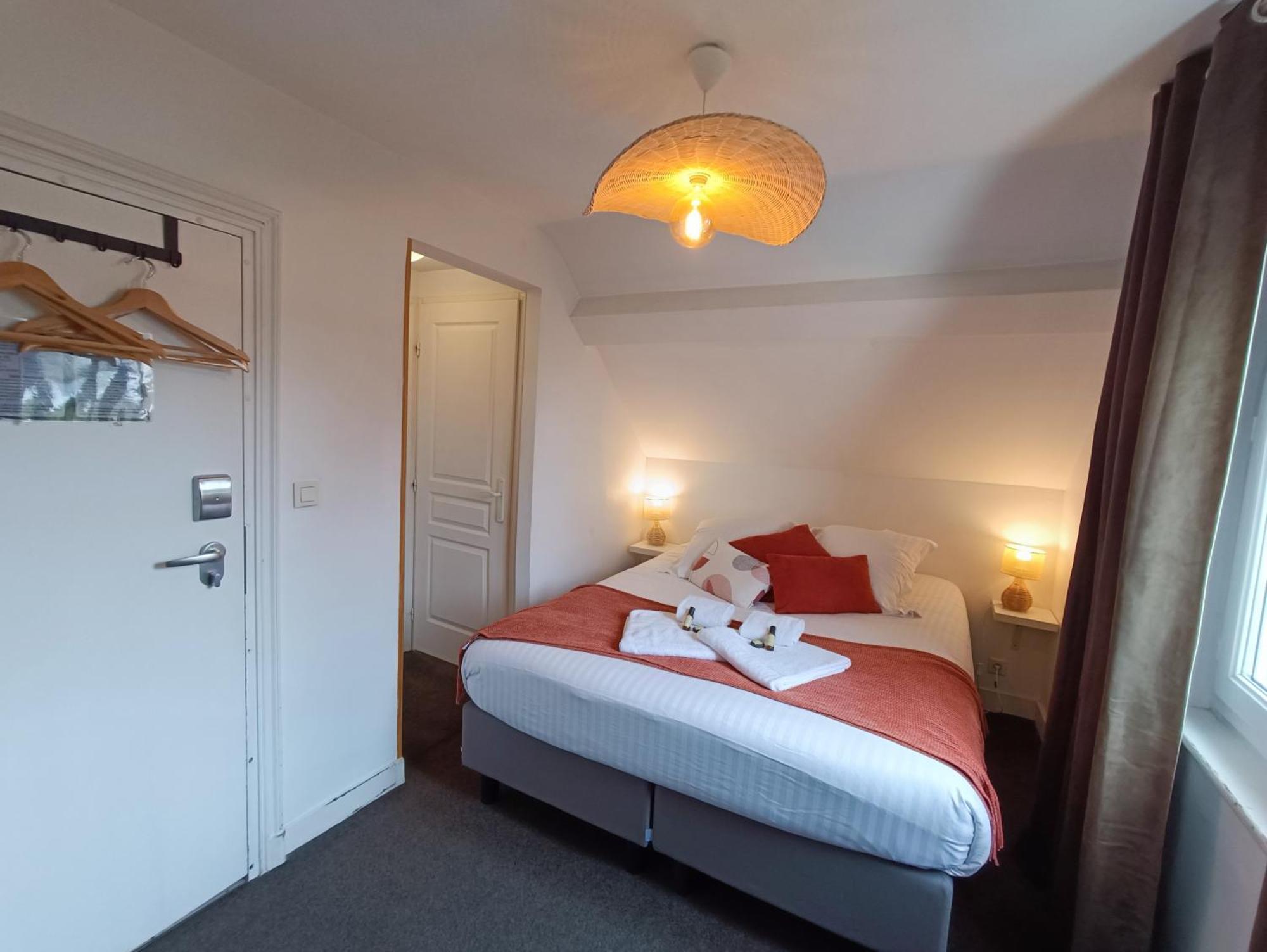 Double Room Hot Tub