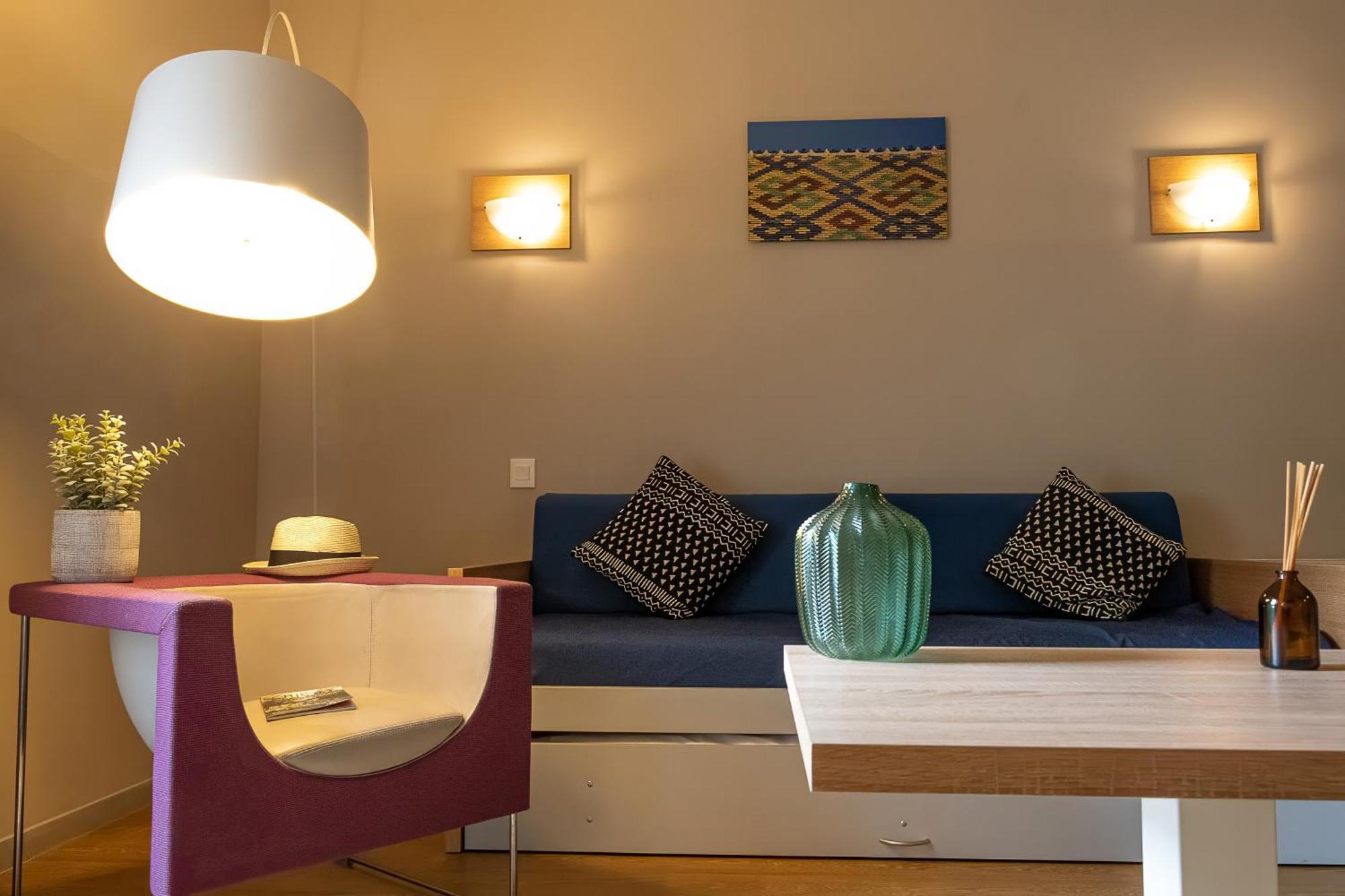 One-Bedroom Apartment