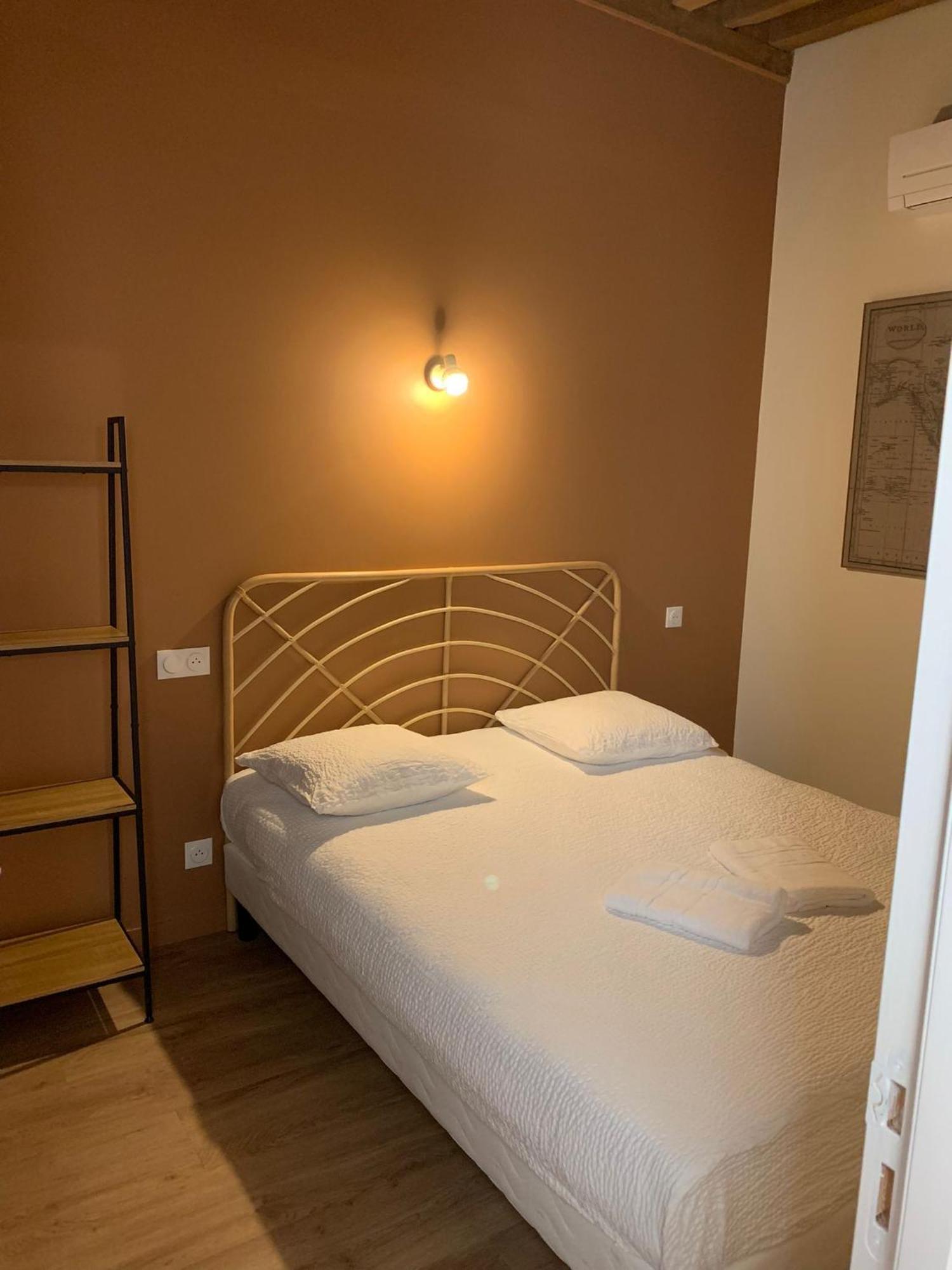 Two-Bedroom Apartment,1586828411:JPEG