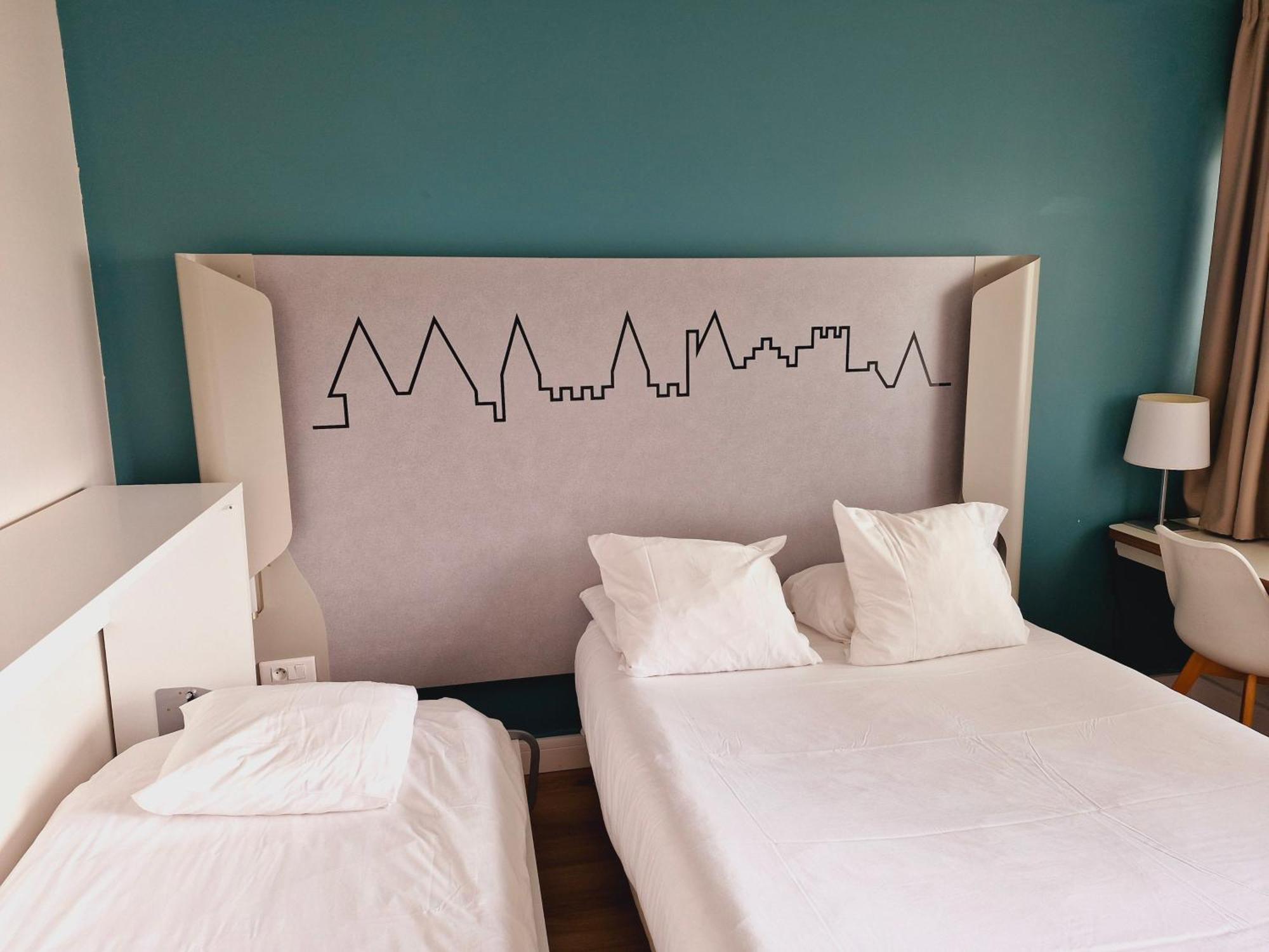 Double Room with Double and Single Bed,1586847376:JPEG