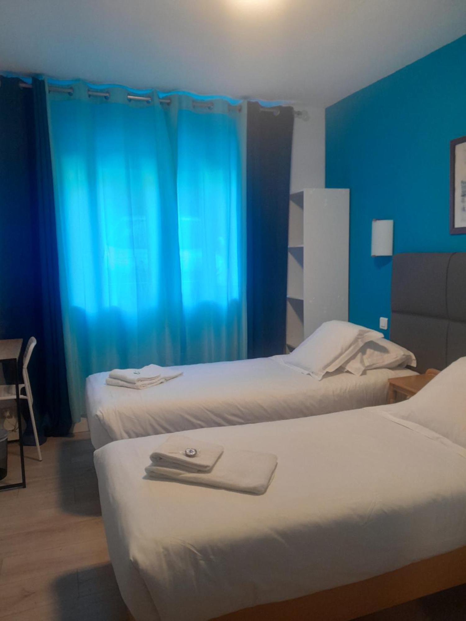 Superior Double Room Bath