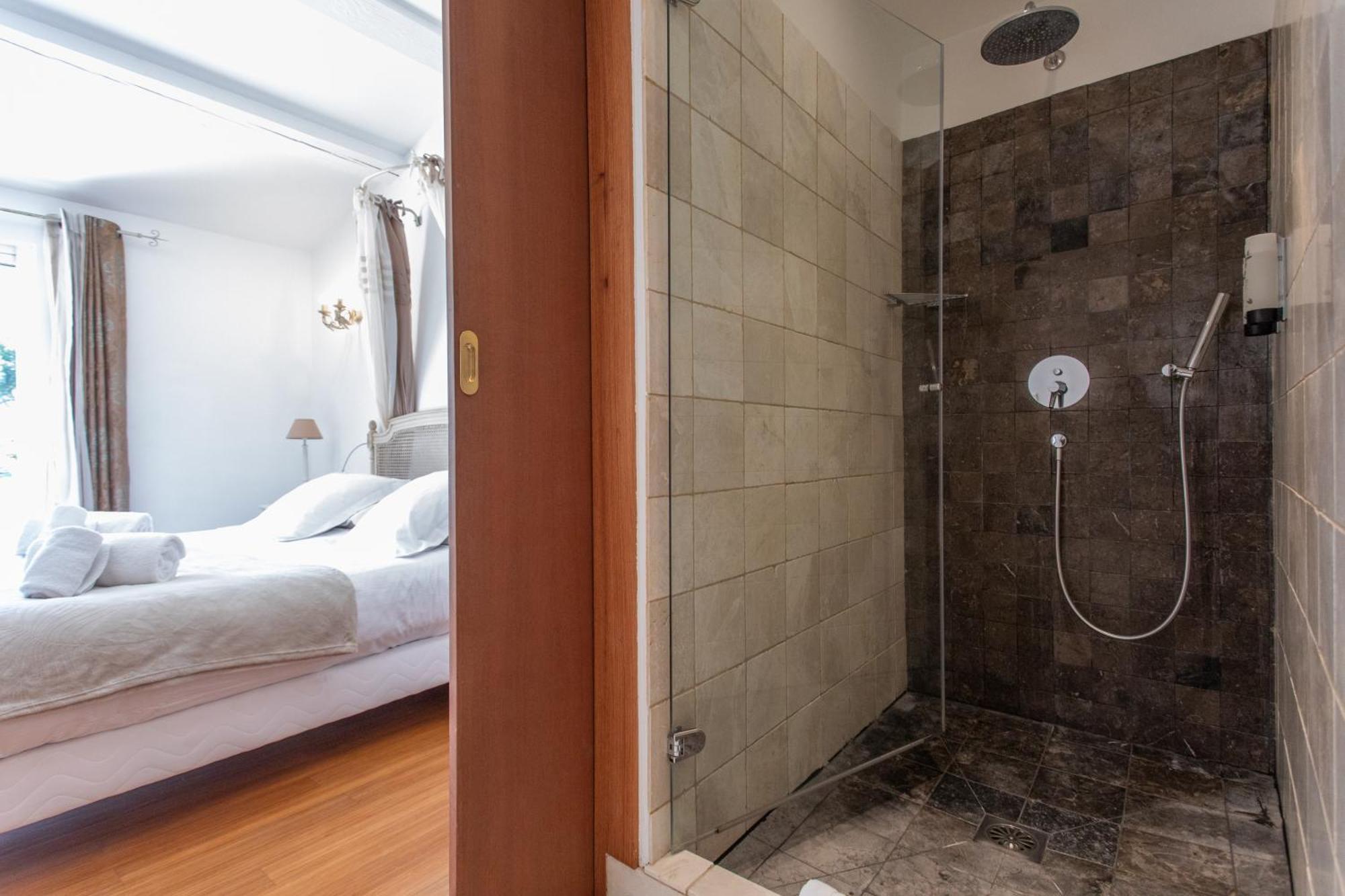 Double Room,655224168:JPEG