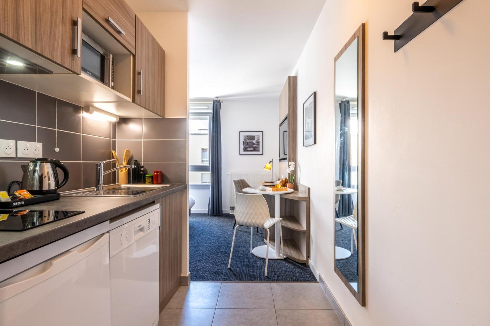 Studio Apartment