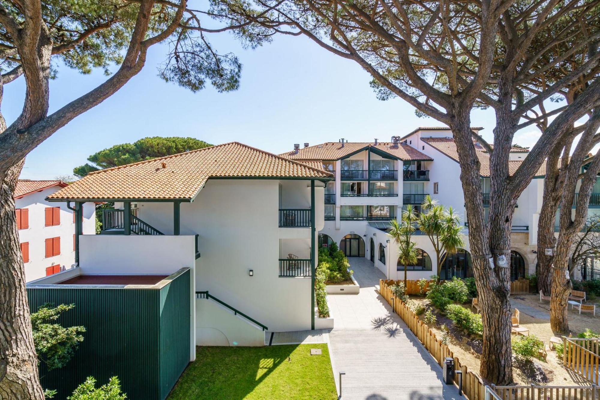 Apartamento con balcón