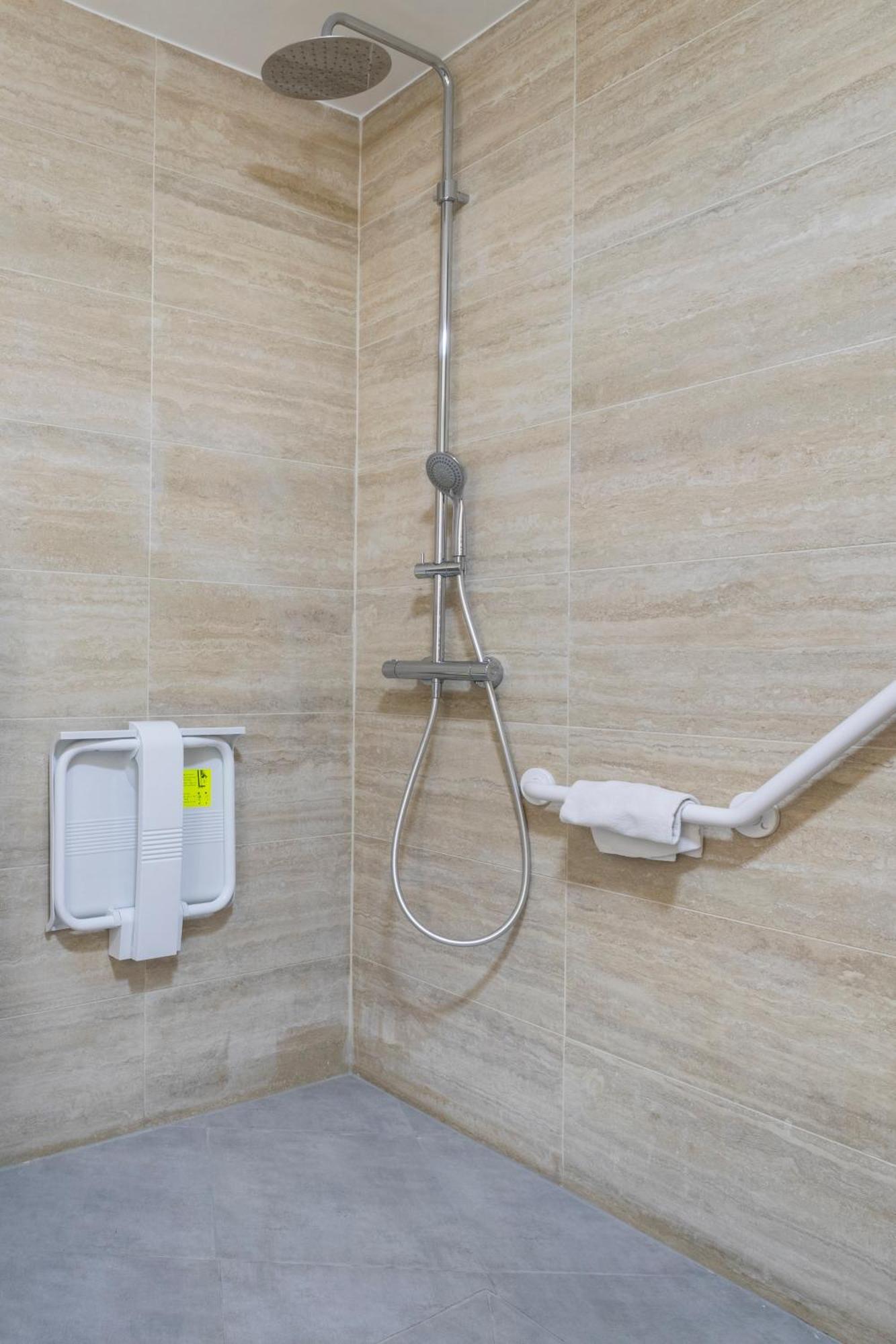 Studio with Sleeping Alcove, Air Conditioning and Terrace (5 People) - Ground Floor