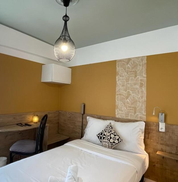 Single Room Balcony