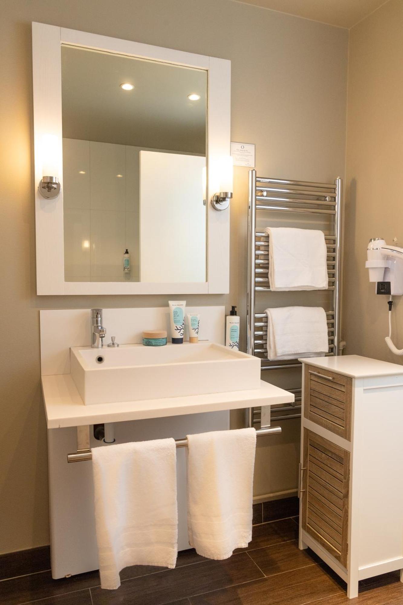 Double Room Side Sea View balcony Spa Access