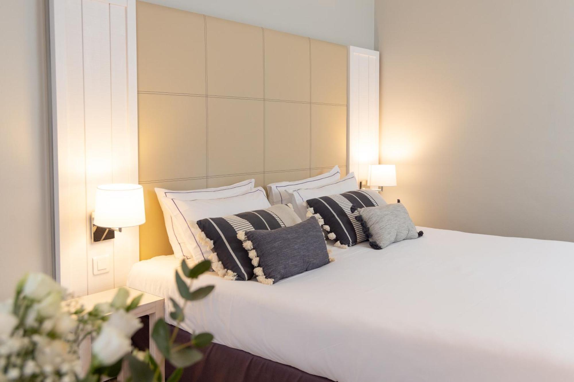Double Room Side Sea View balcony Spa Access