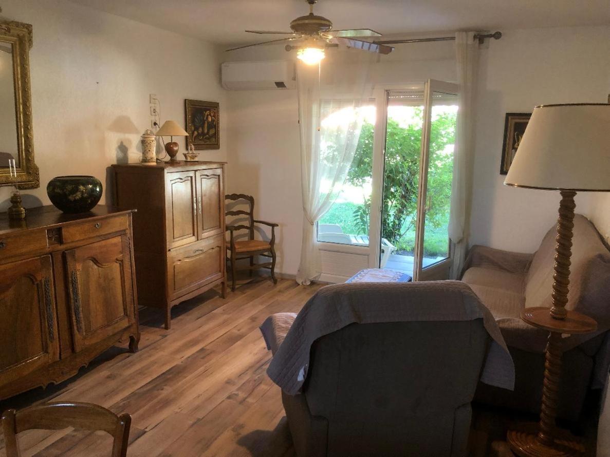 Apartment Pool View