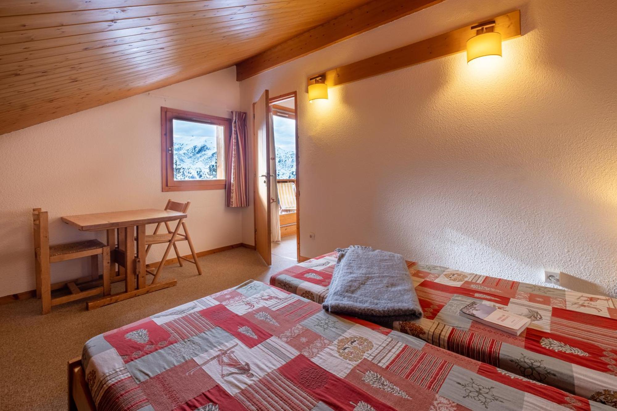 One-Bedroom Apartment Mezzanine Sleeping Alcove