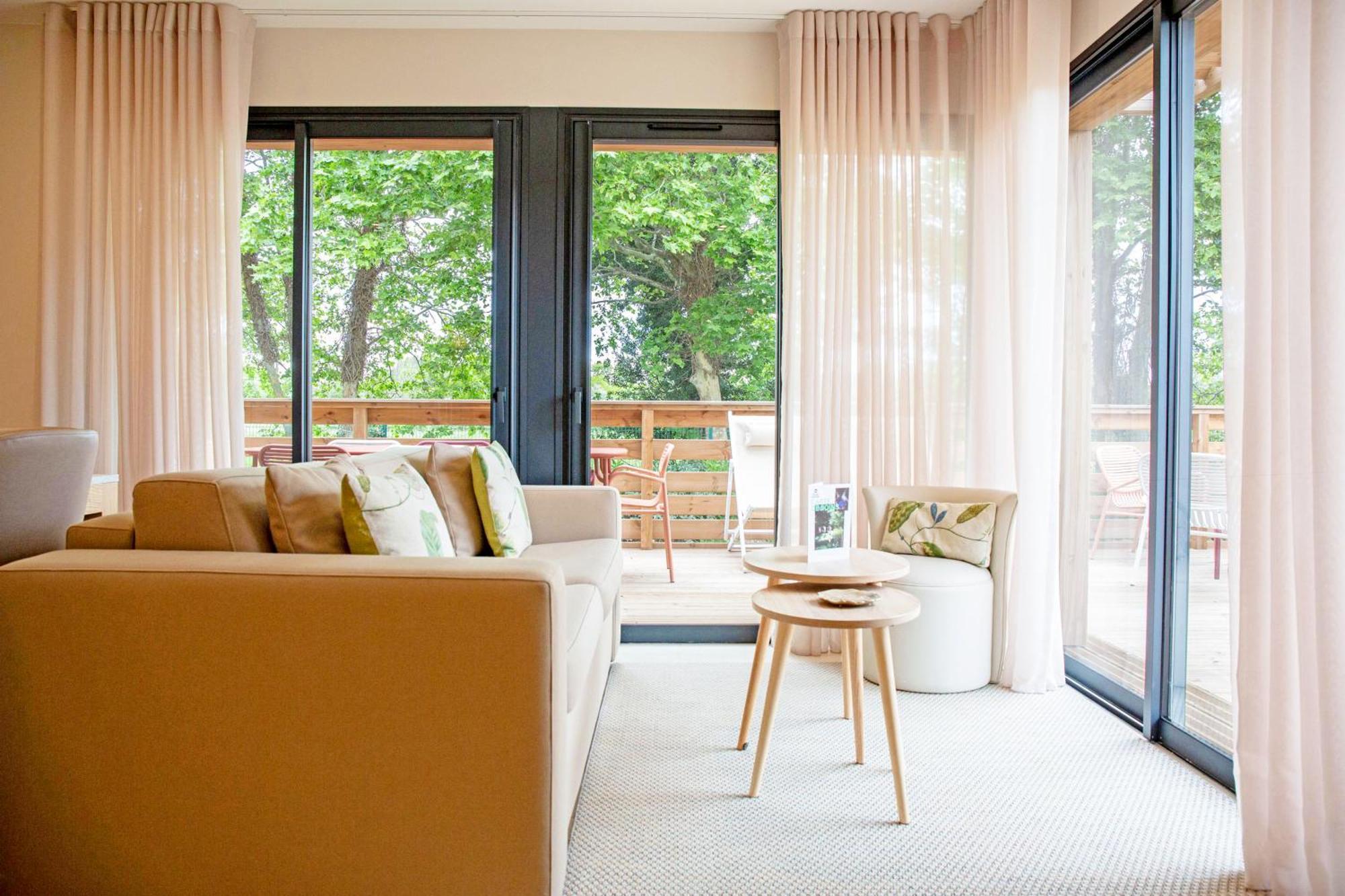 Three-Bedroom Villa Air conditioning Terrace Private Garden