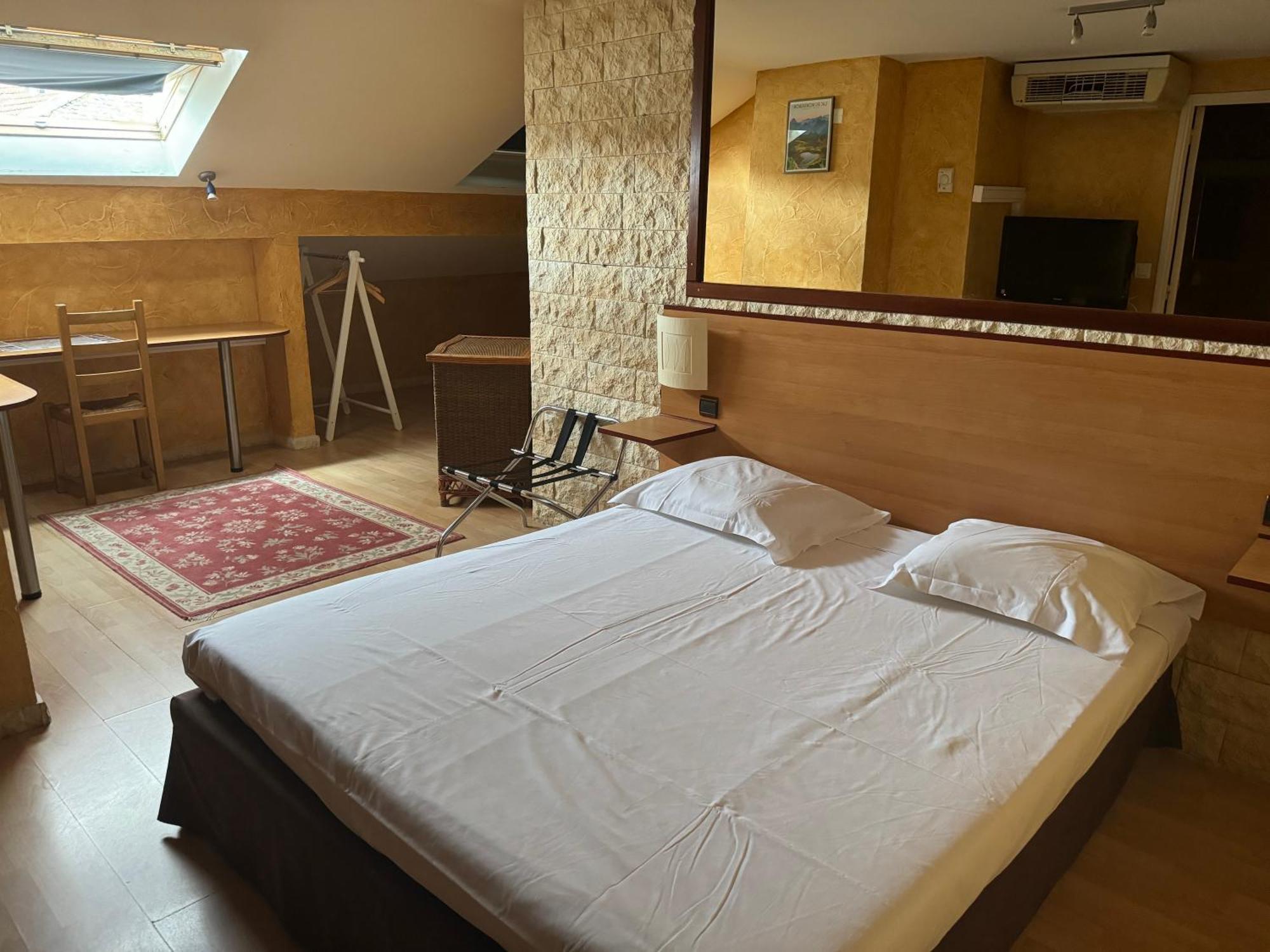 Grand Comfort Triple Room