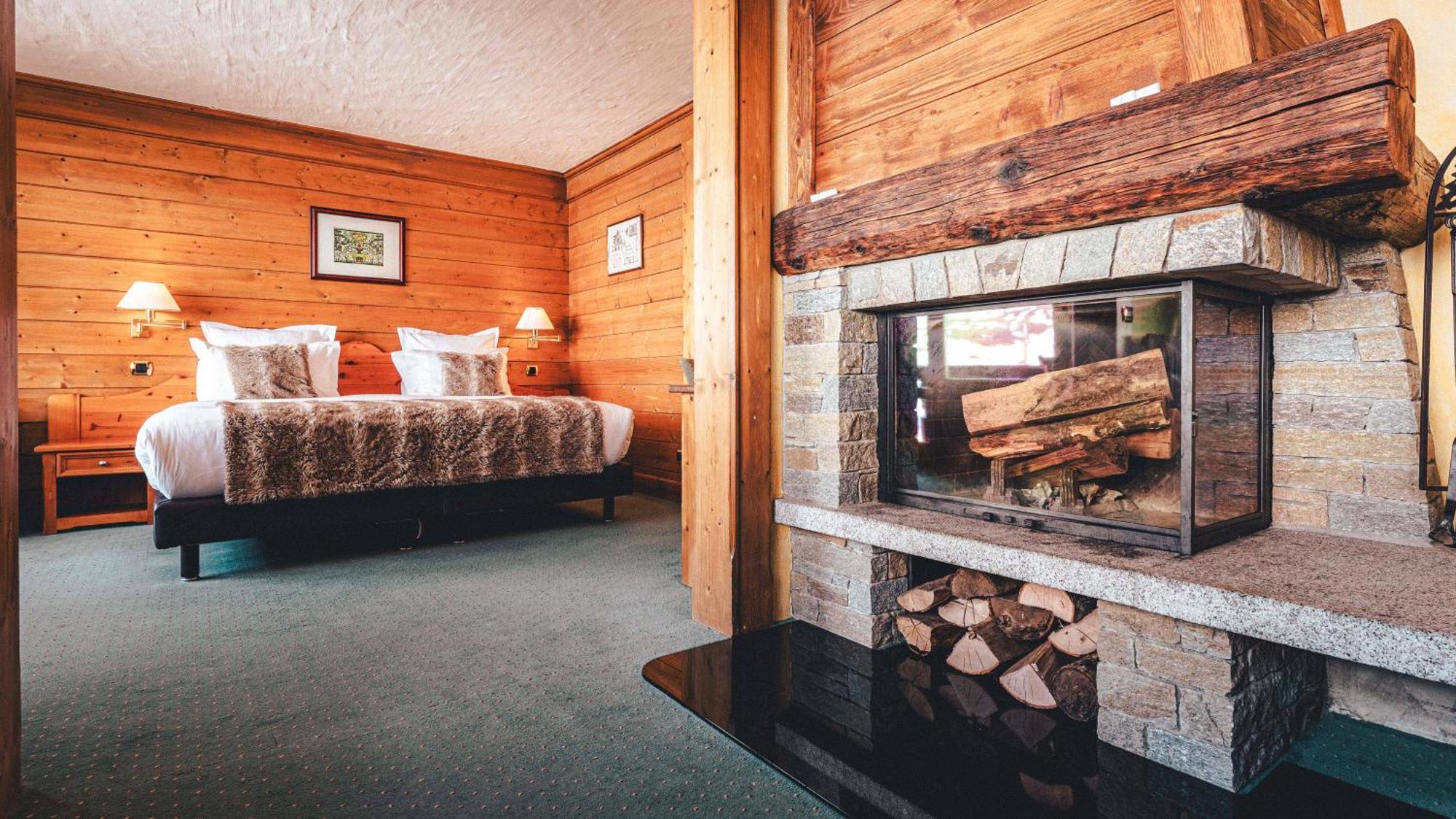 Suite with Fireplace