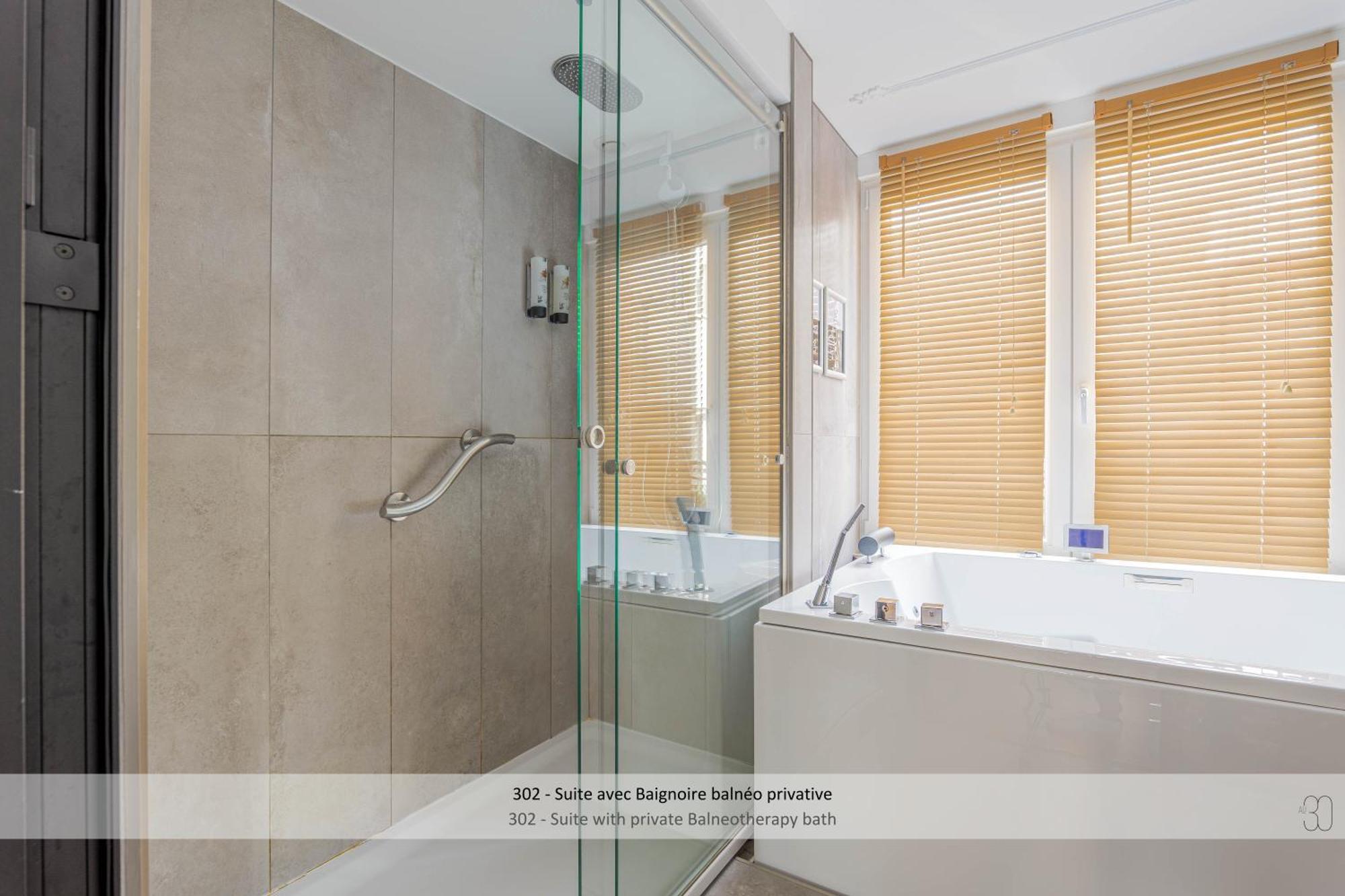 Suite Spa Bath