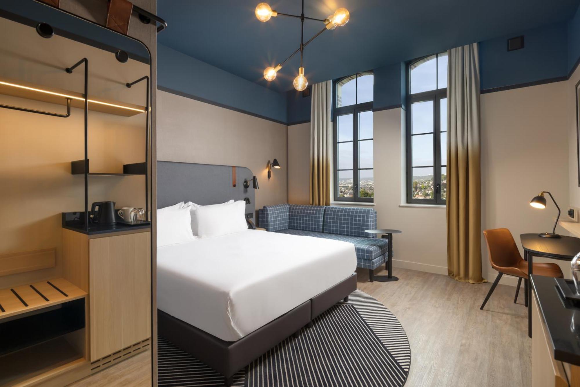 King Room Garden View