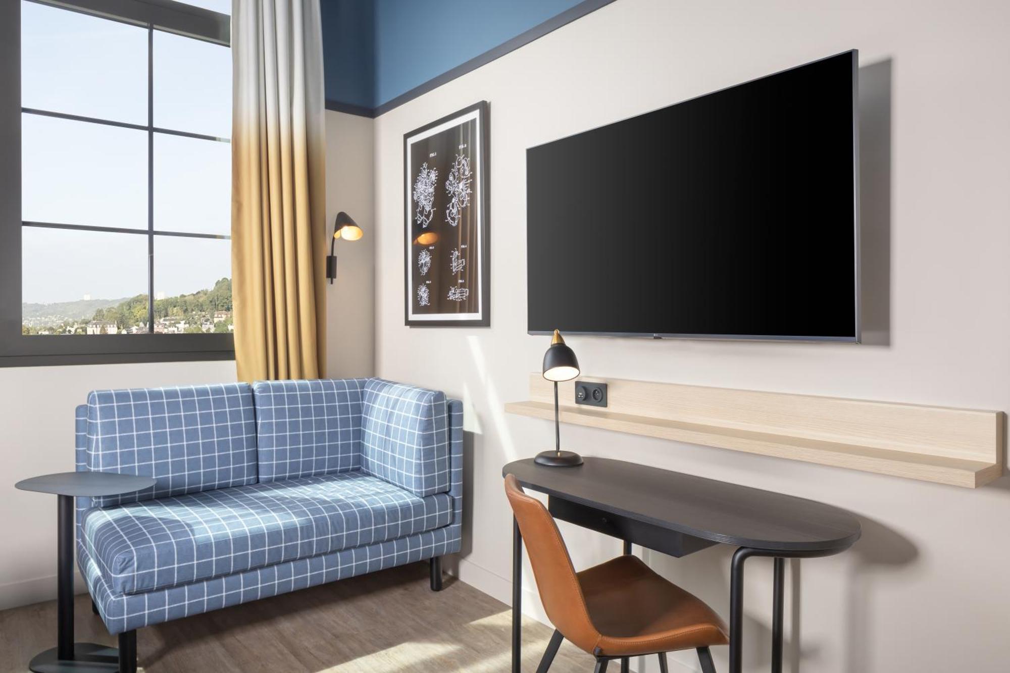 Deluxe Twin Room City View