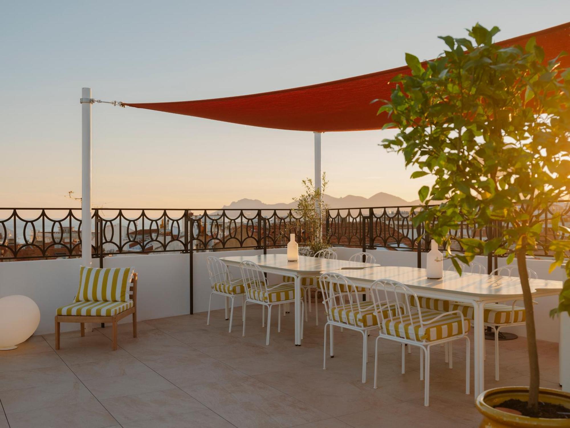 Penthouse Apartment