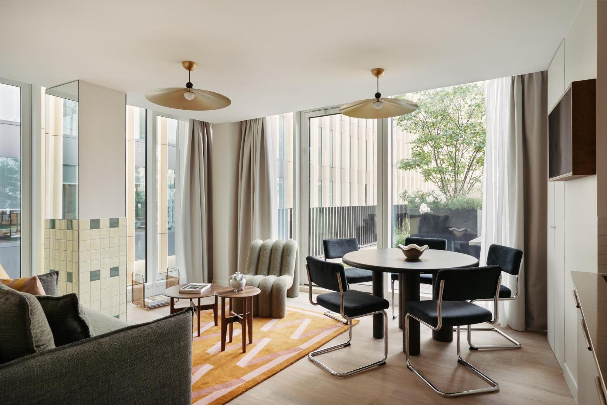 One-Bedroom Deluxe Apartment