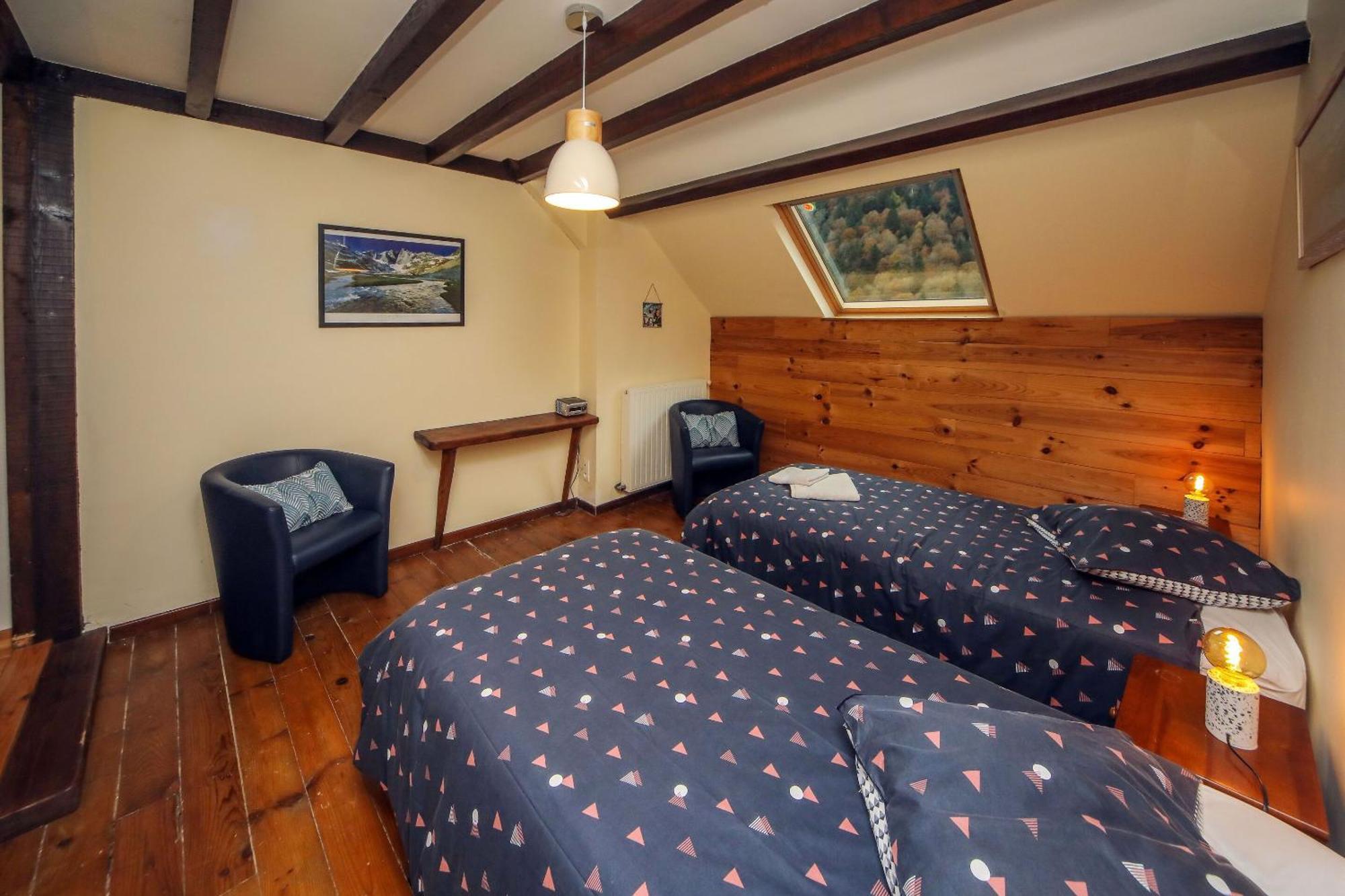 Double or Twin Room Private Bathroom