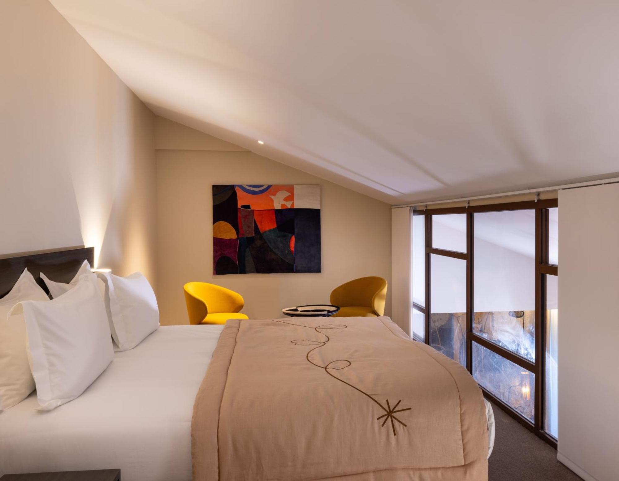 Deluxe Suite Mezzanine