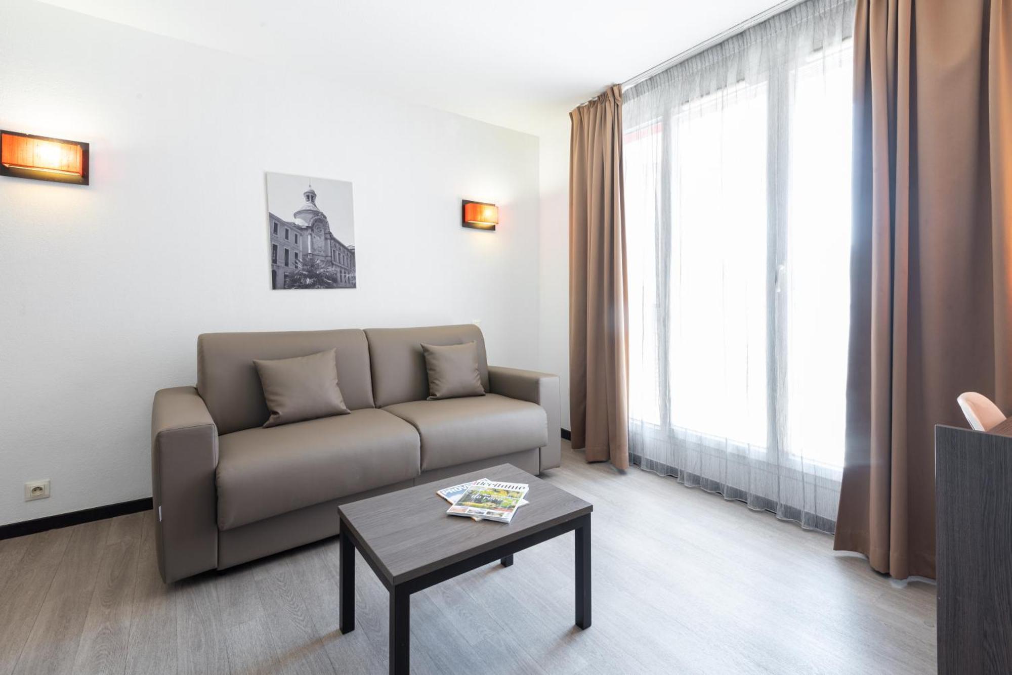 One Bedroom Apartment