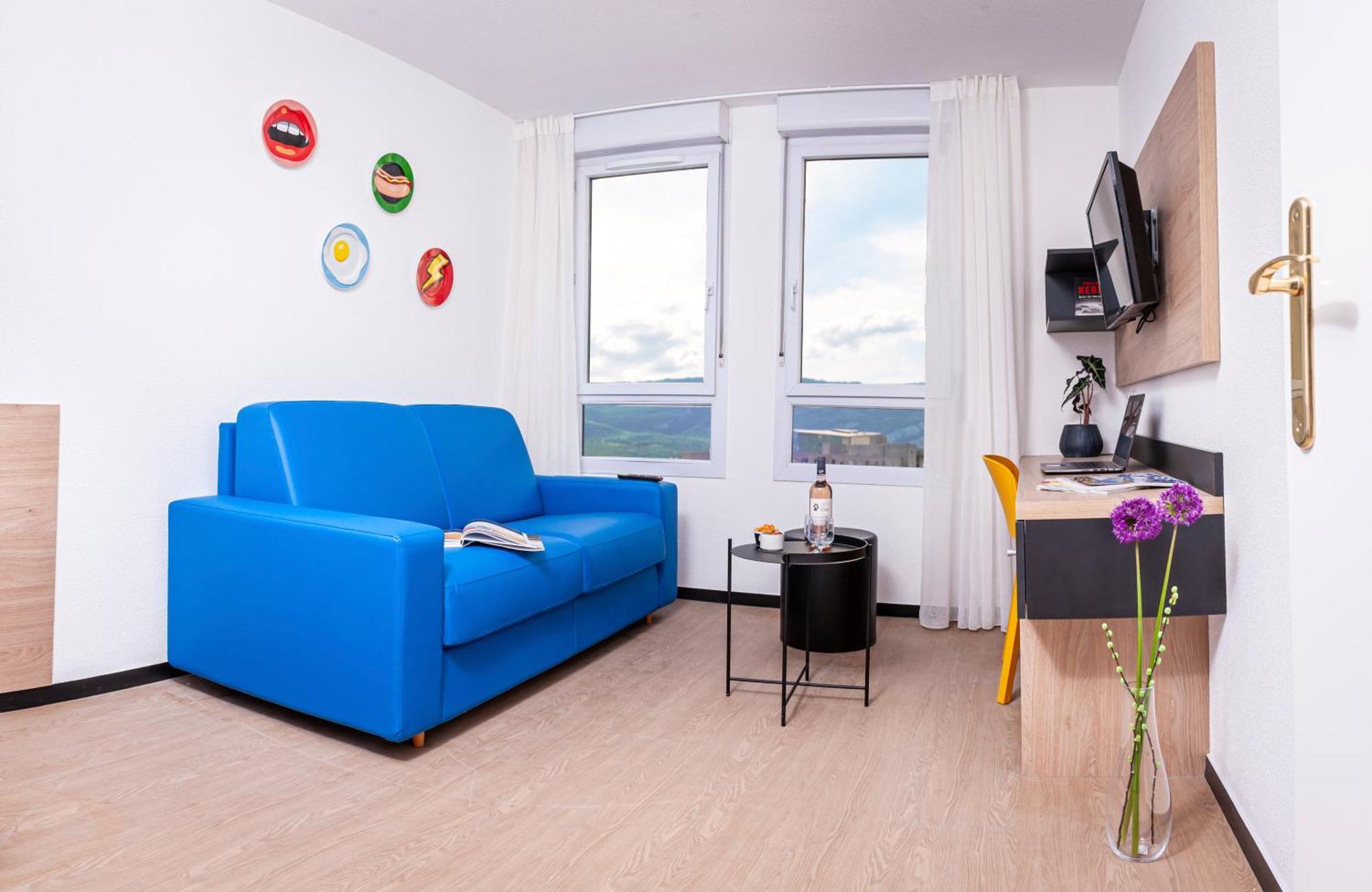 Superior One-Bedroom Apartment