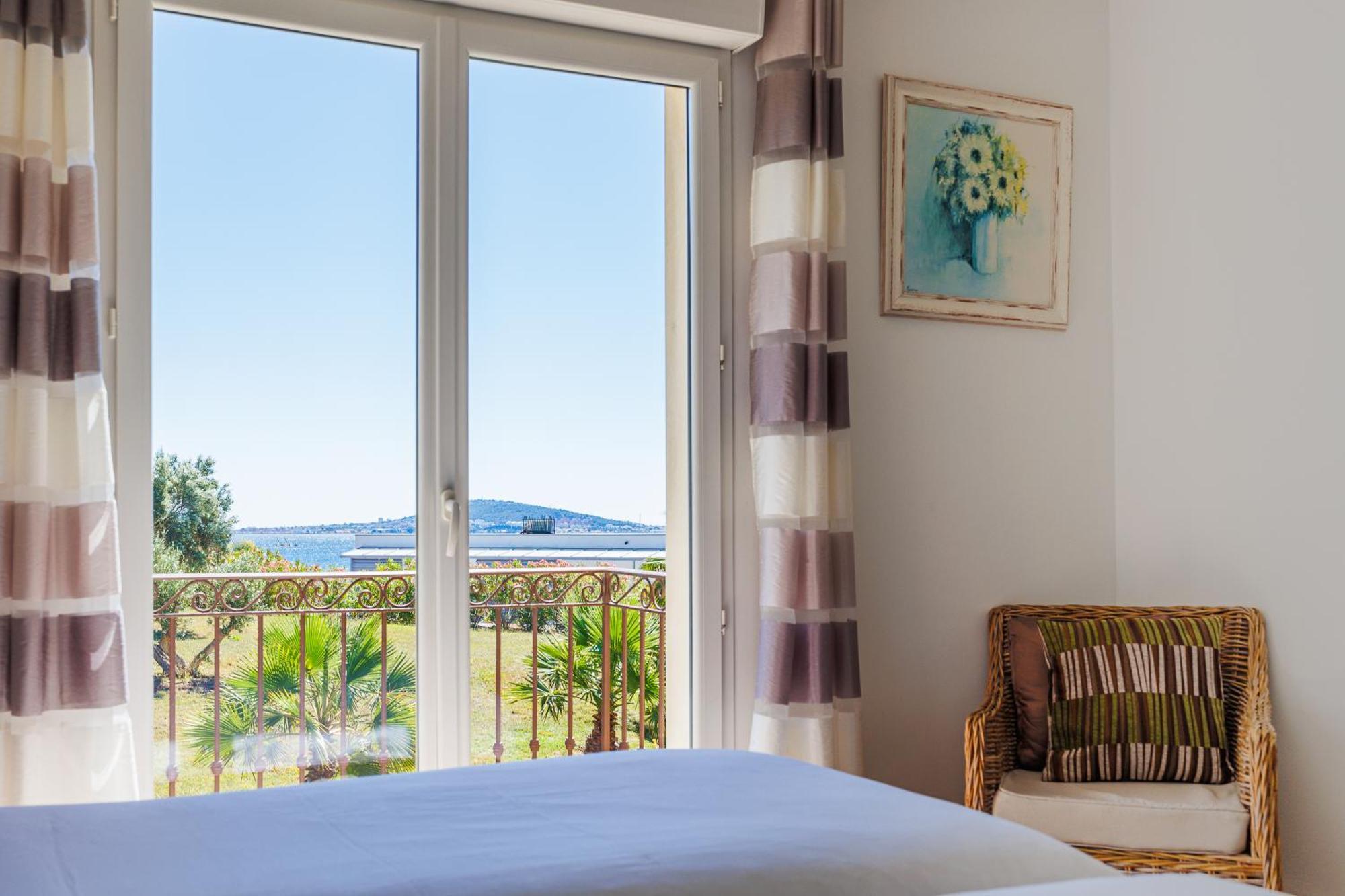 Double Room Balcony Garden View