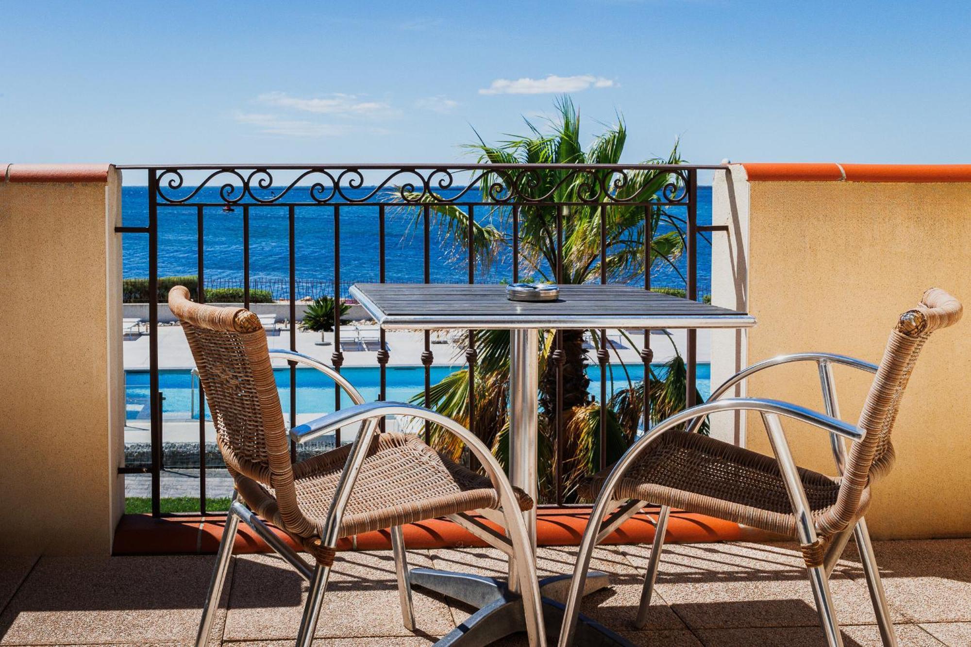 Double Room Terrace Lake View
