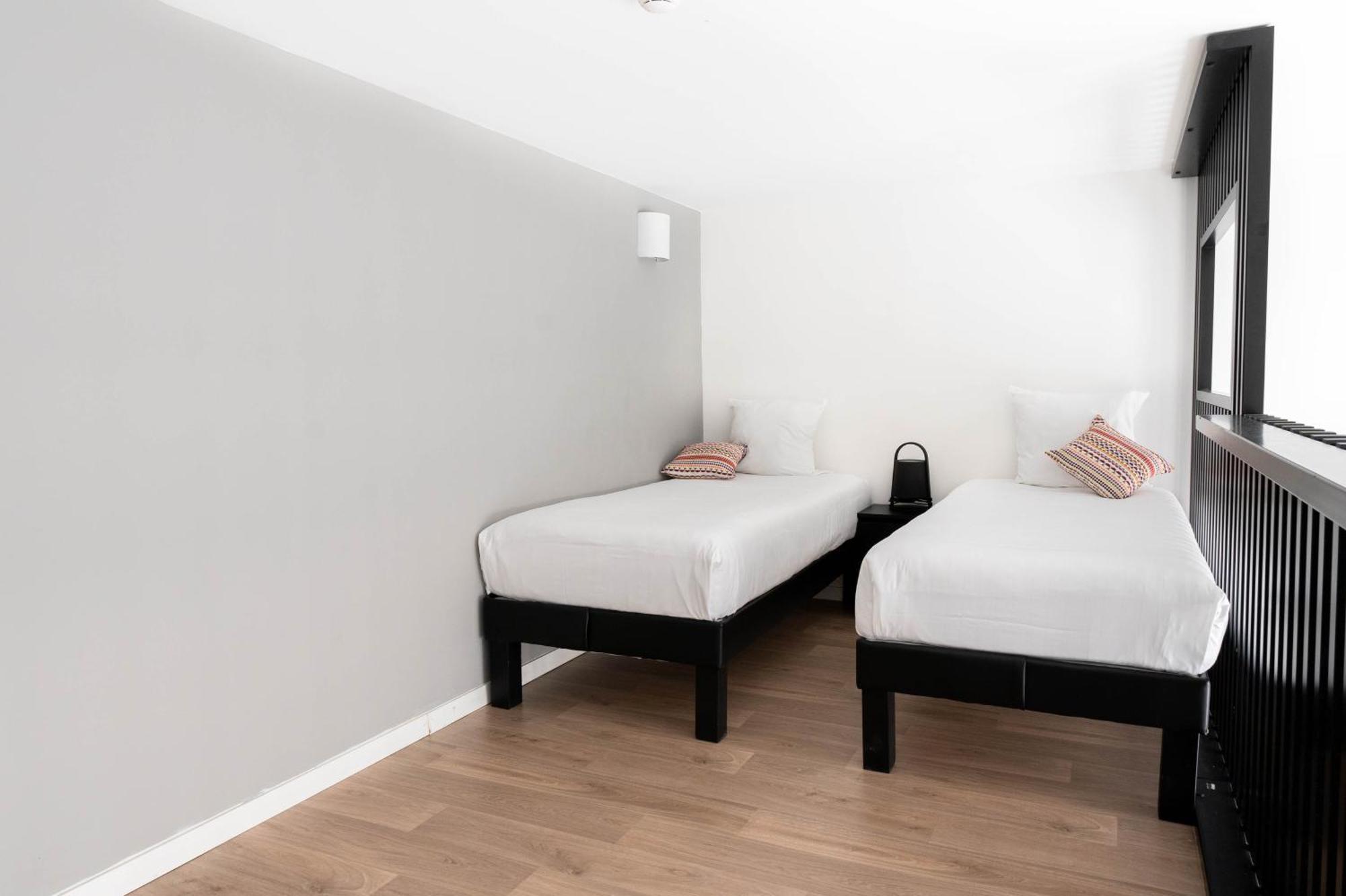 Studio L Duplex Twin beds