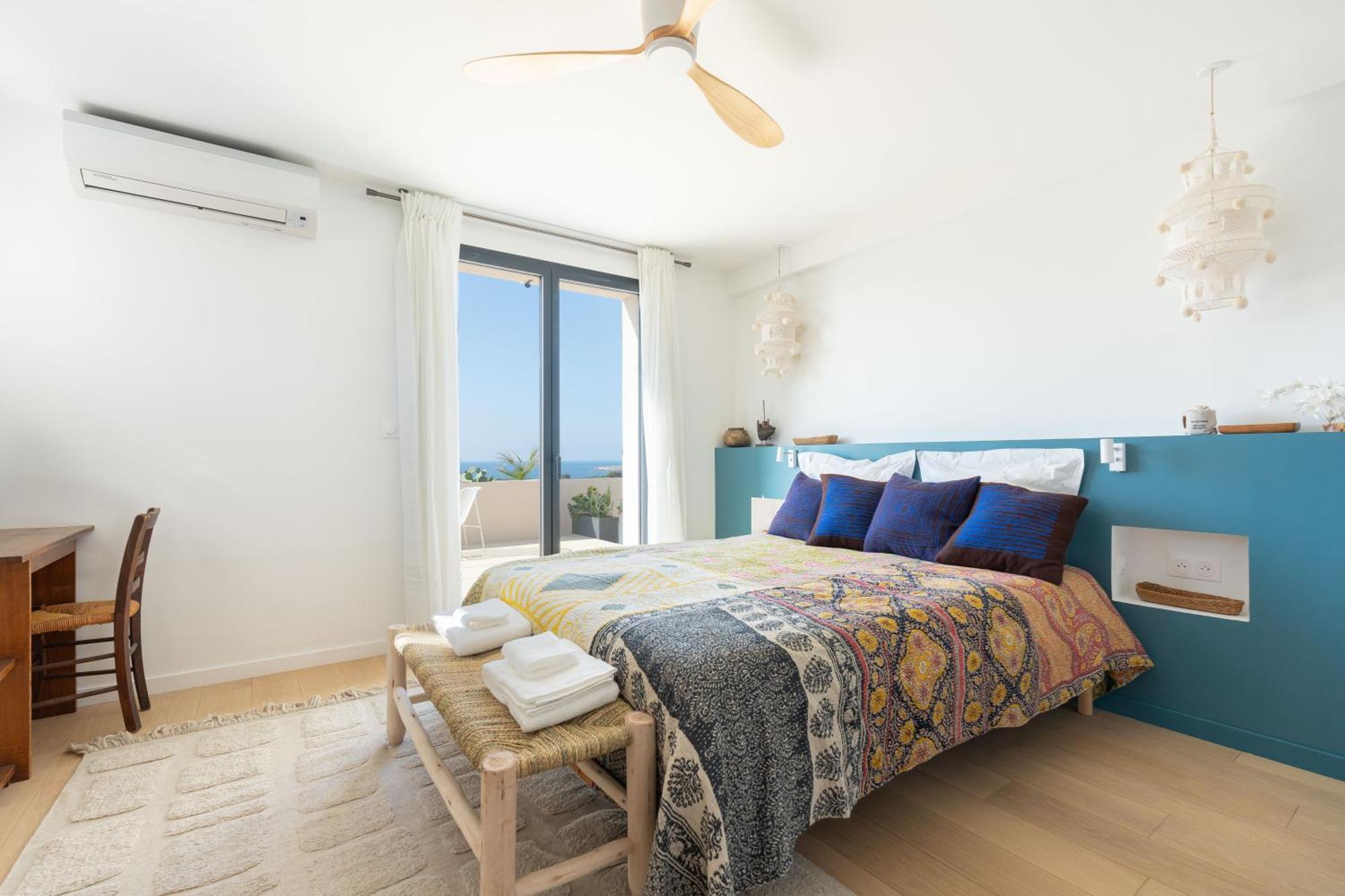 Queen Room Sea View