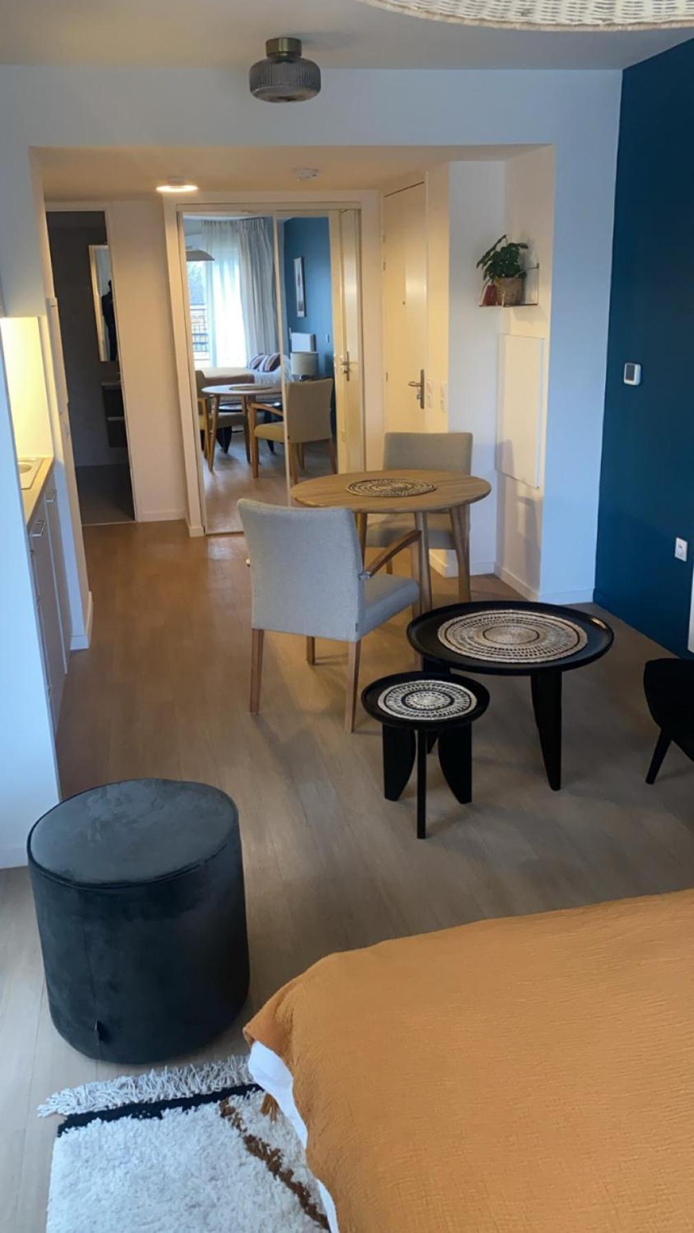 Studio Apartment