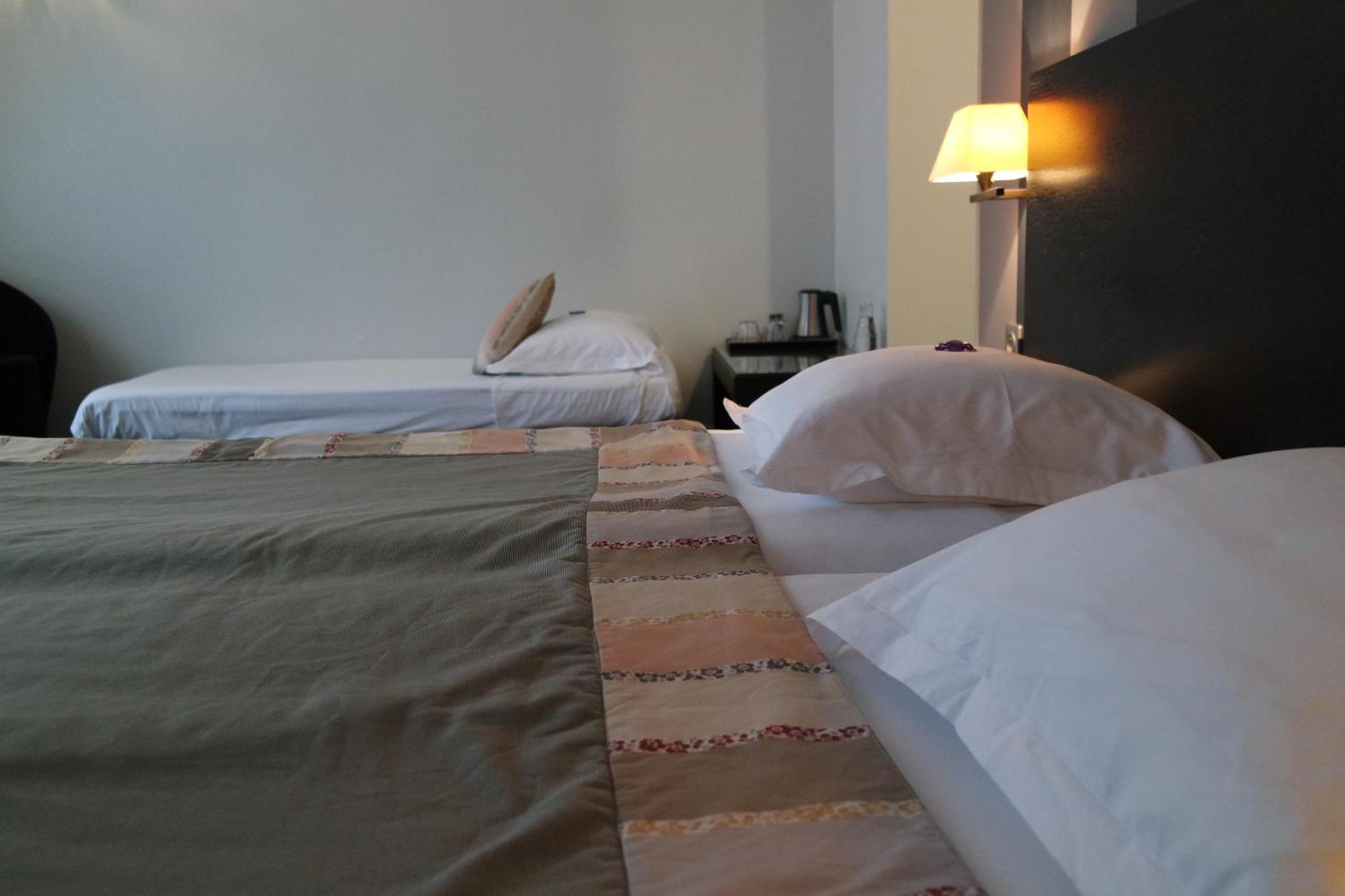 Triple Room,1641011503:JPEG