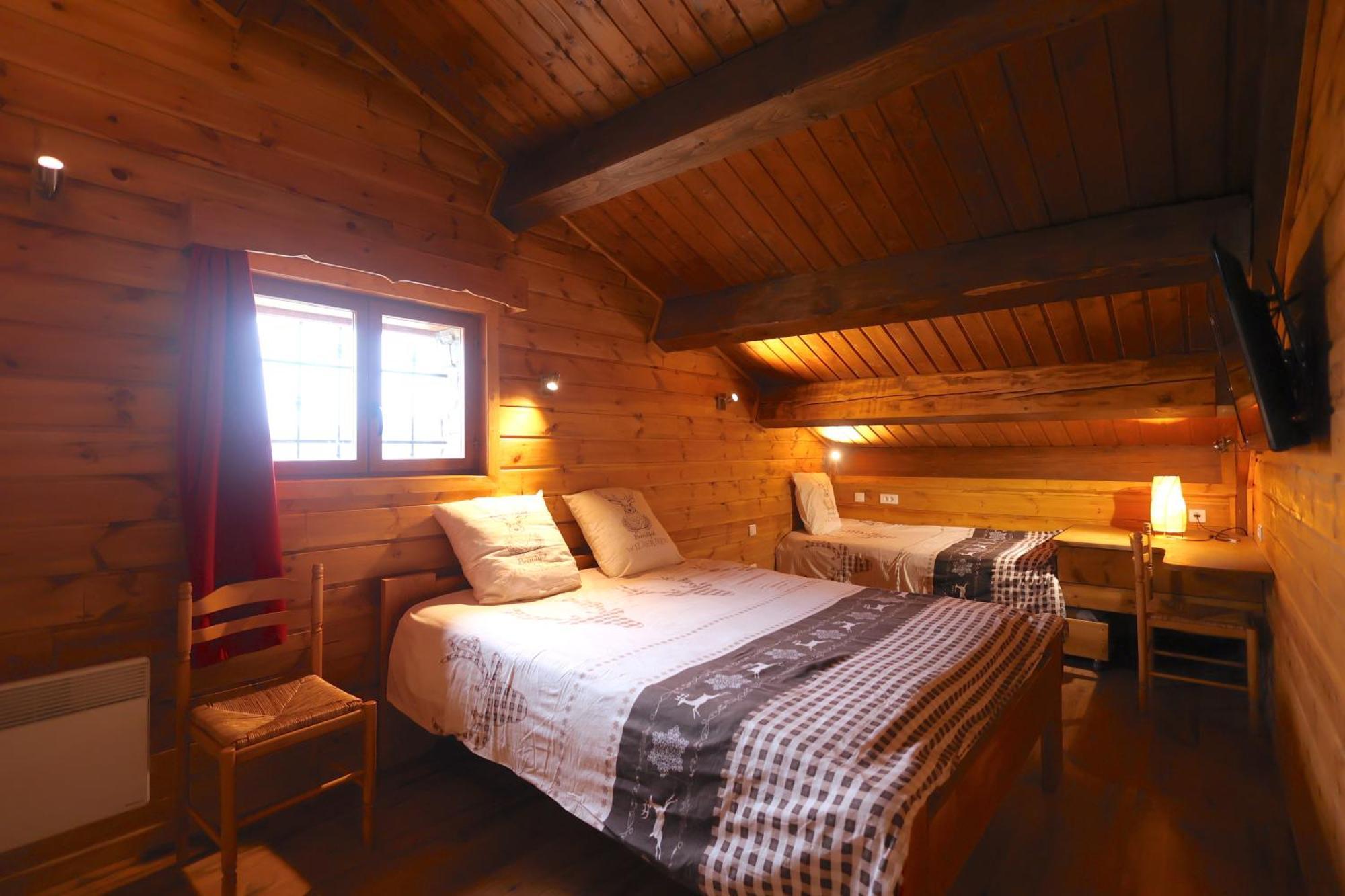Quadruple Room Private External Bathroom