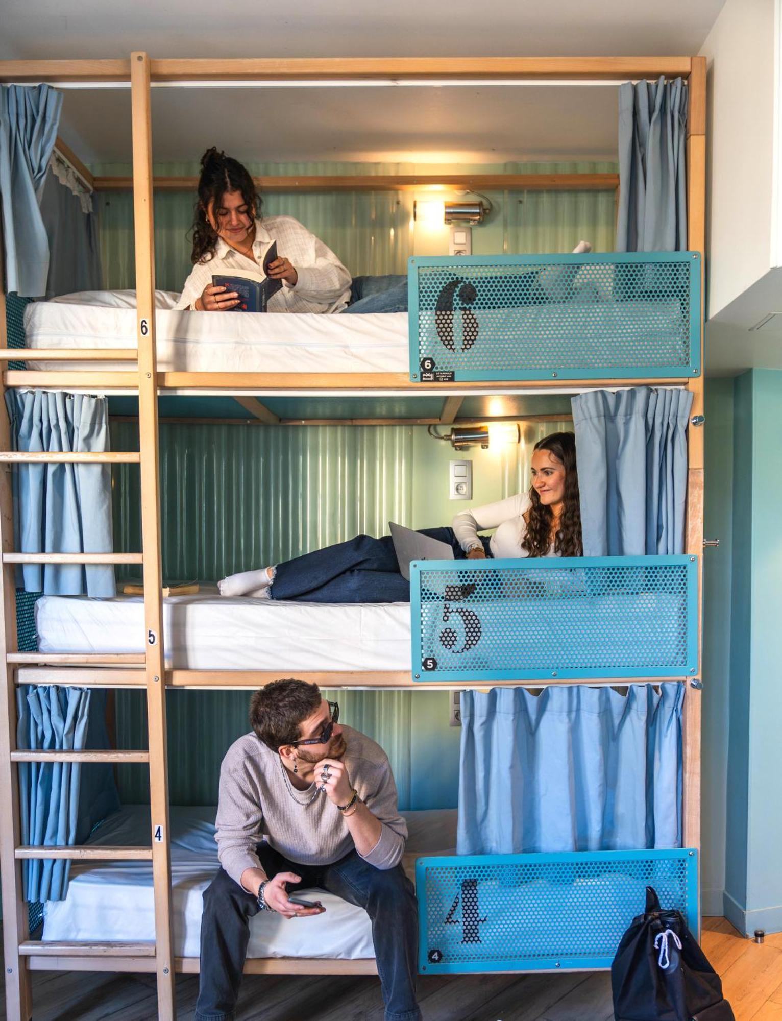 Bed 6-Bed Mixed Dormitory Room