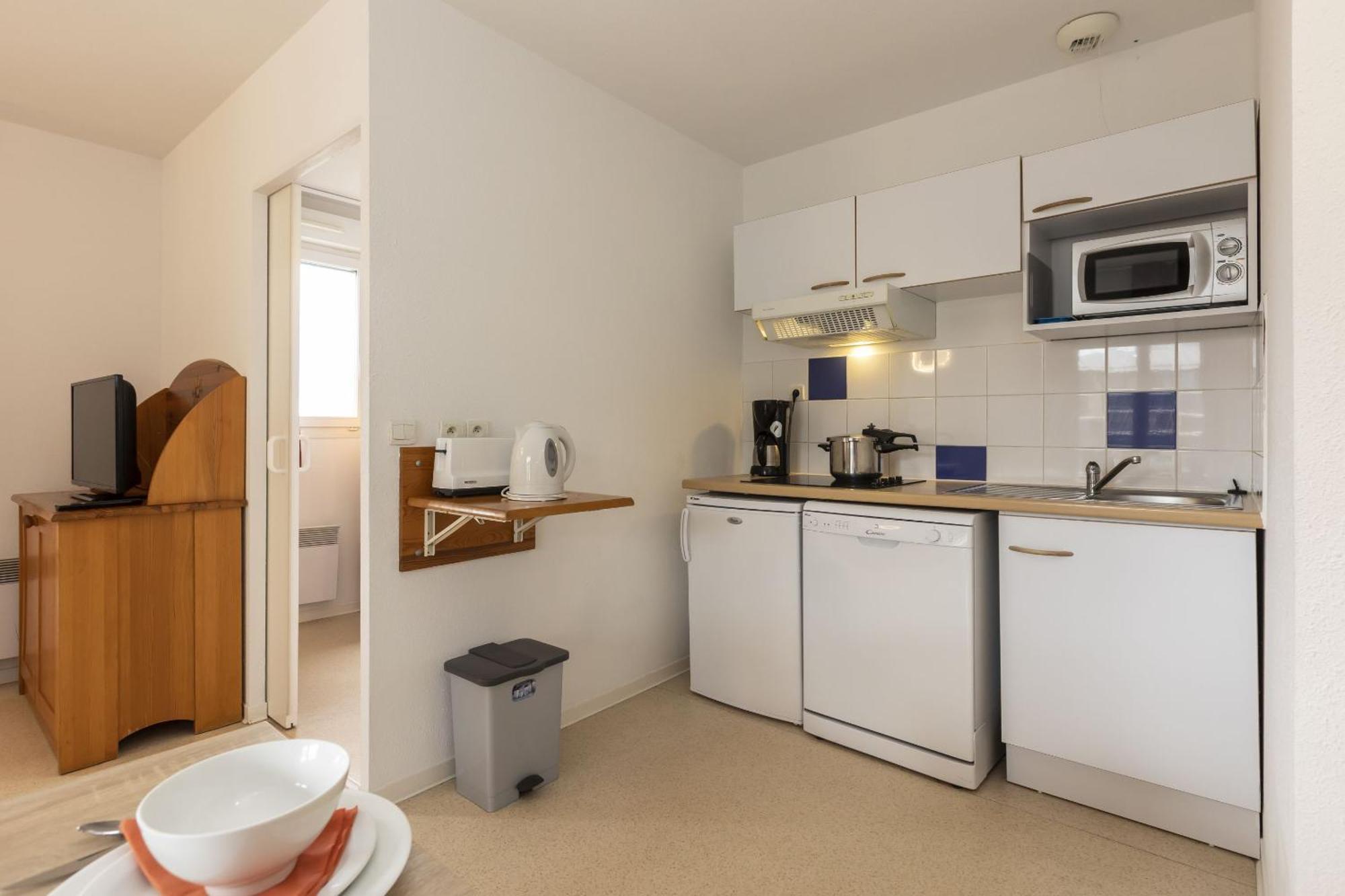 2 Room Apartment Cabin 5 or