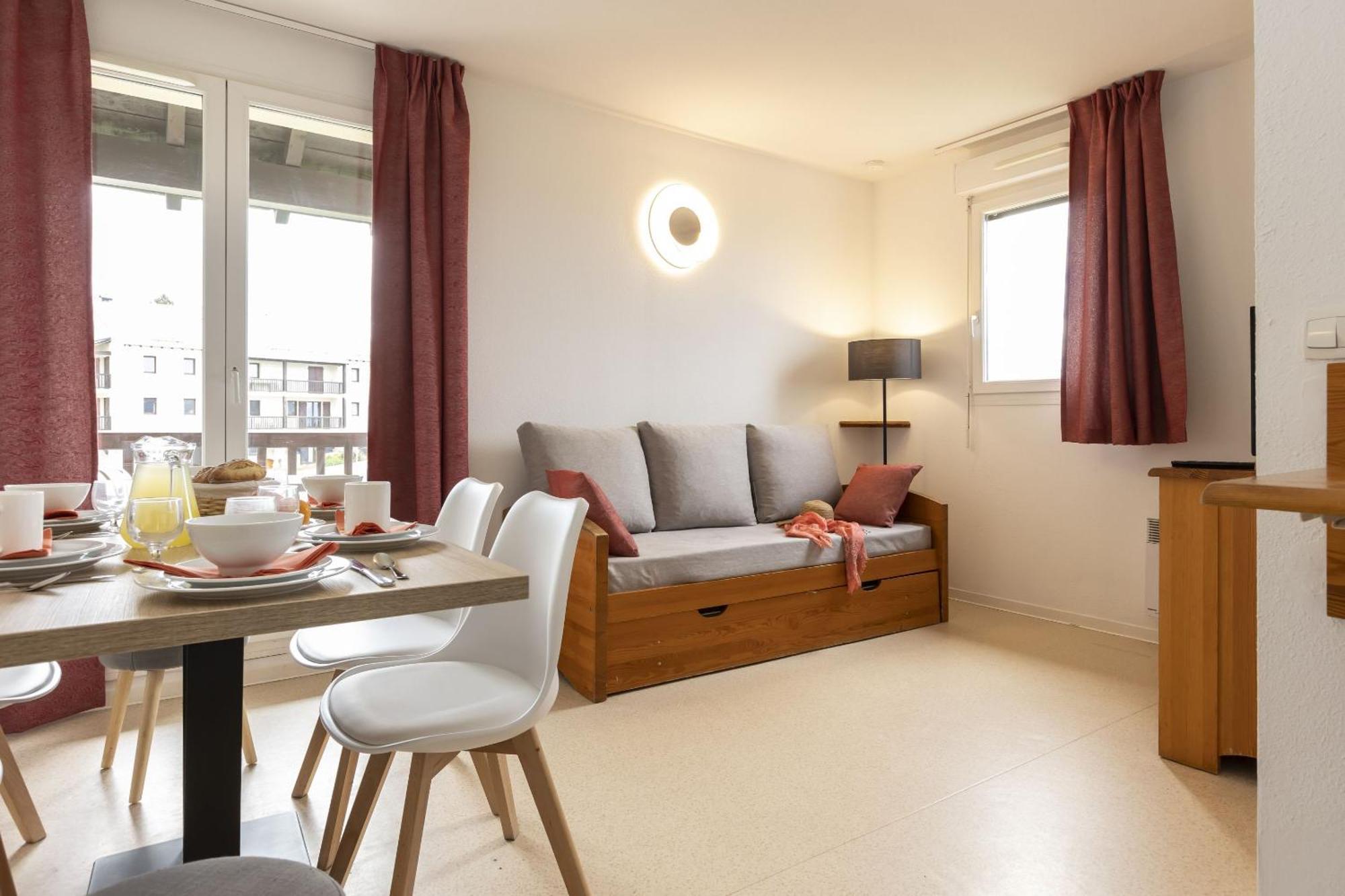 2 Room Apartment Cabin 5 or