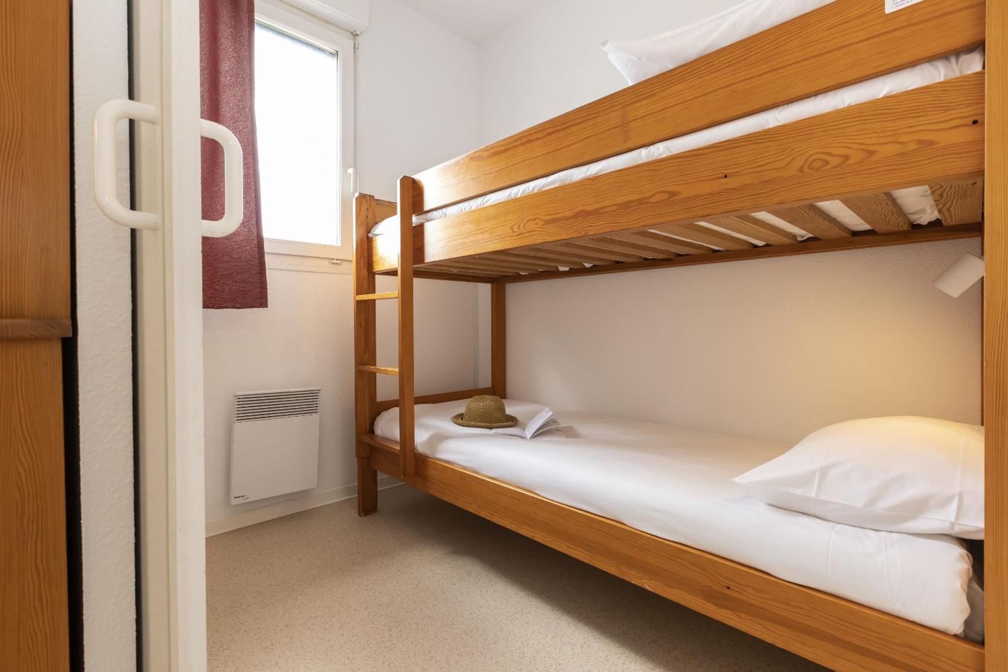 2 Room Apartment Cabin 5 or