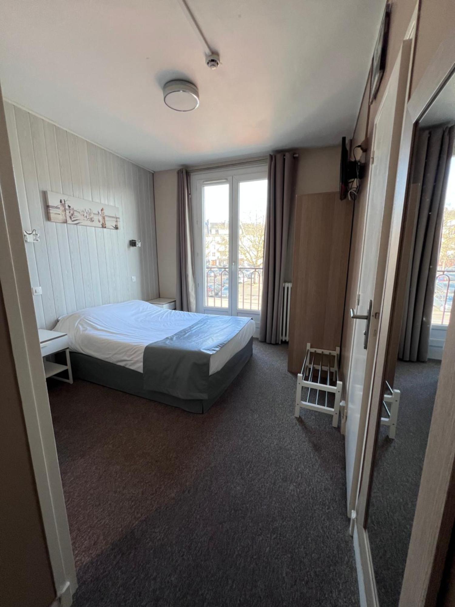Double Room Port View