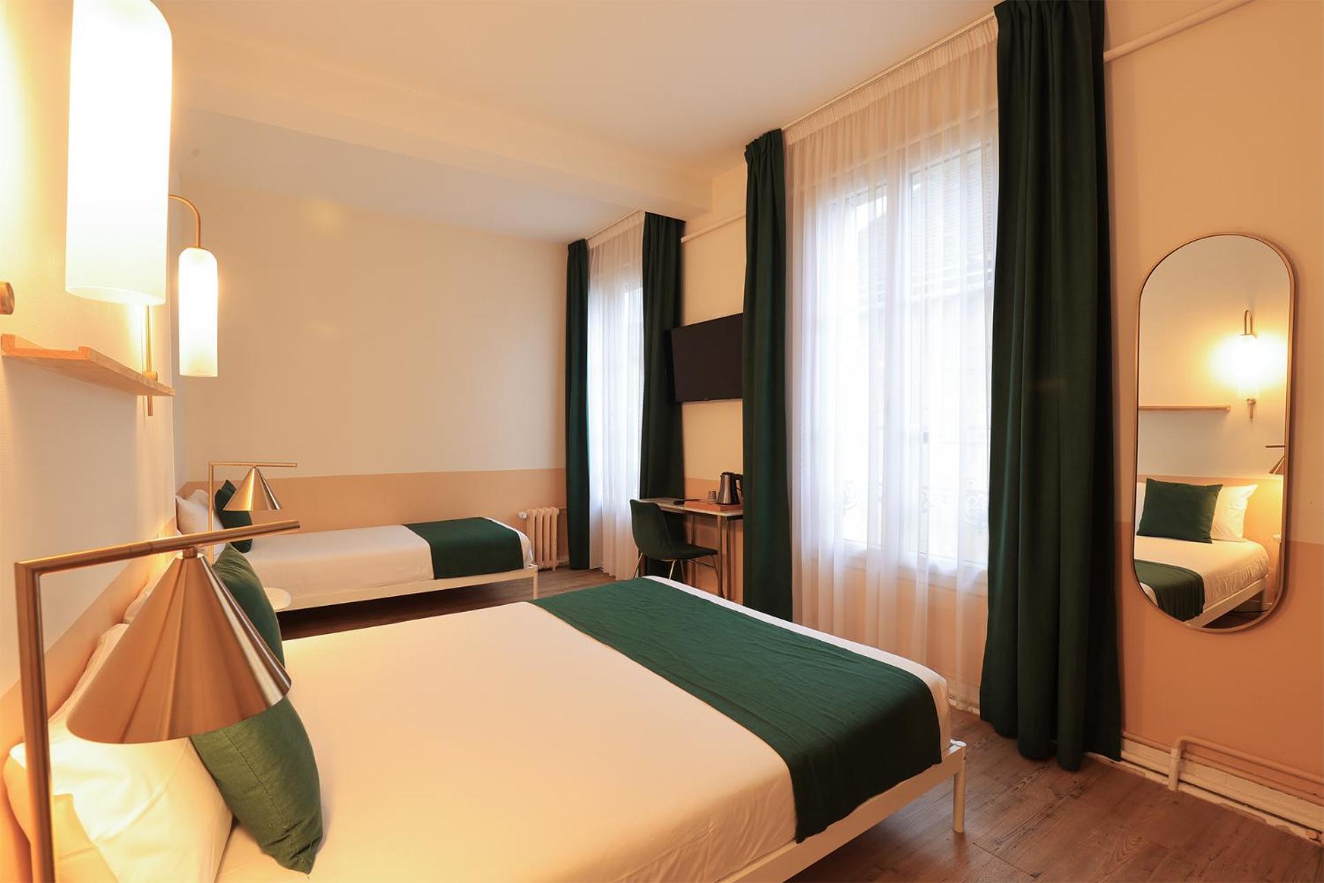 Triple Room