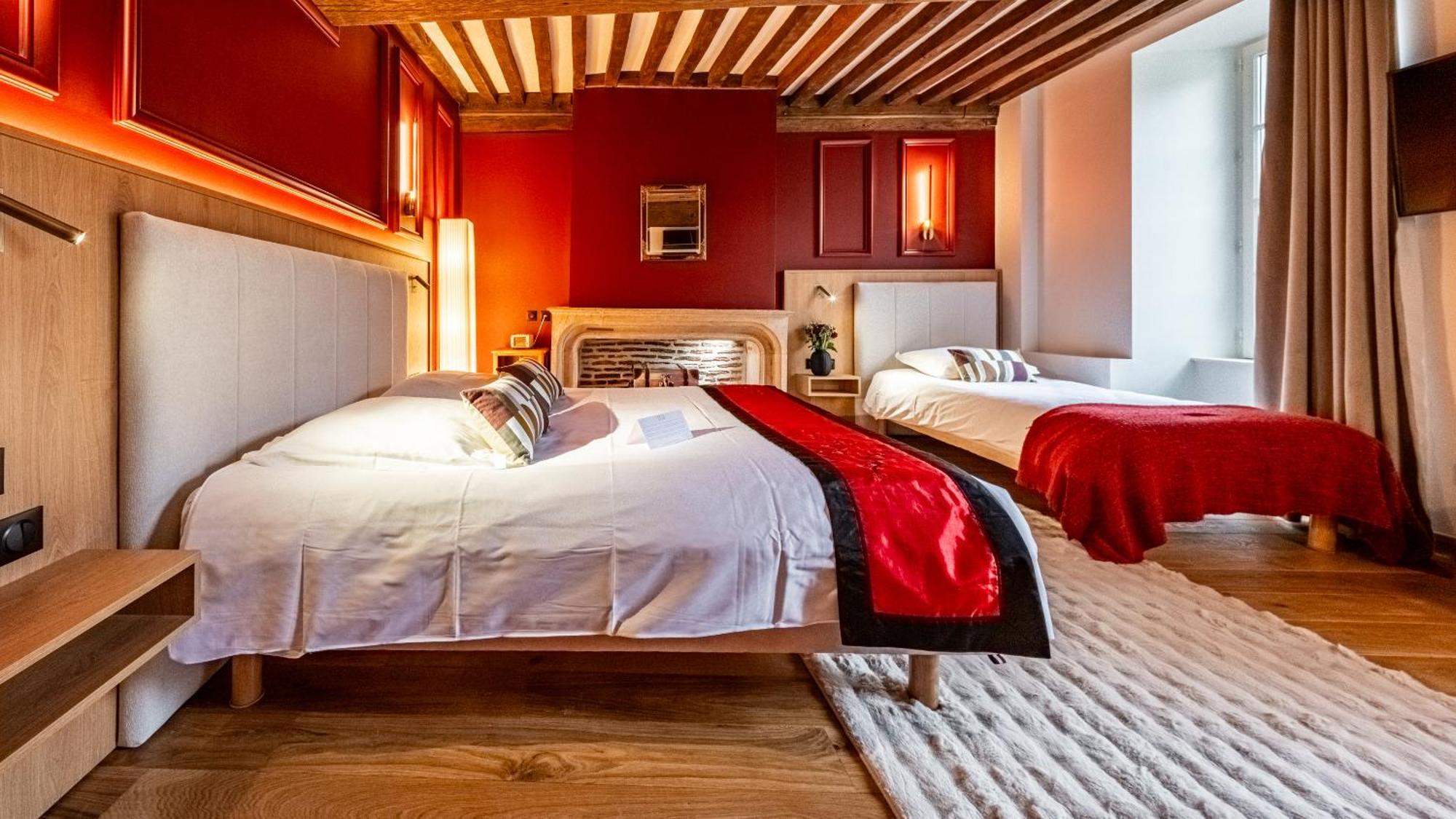 Triple Room