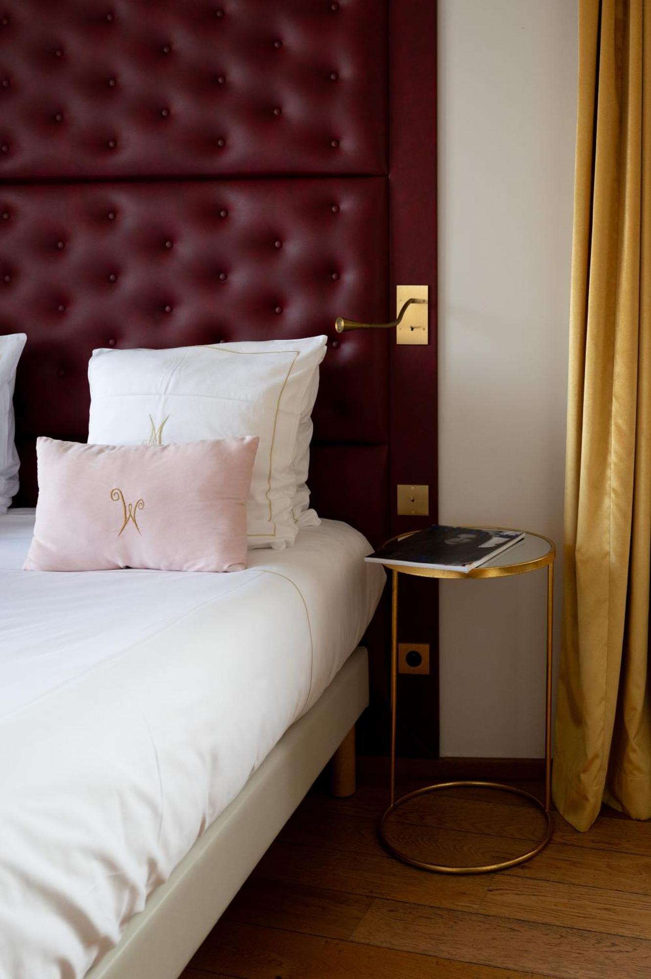 Double Room Port View